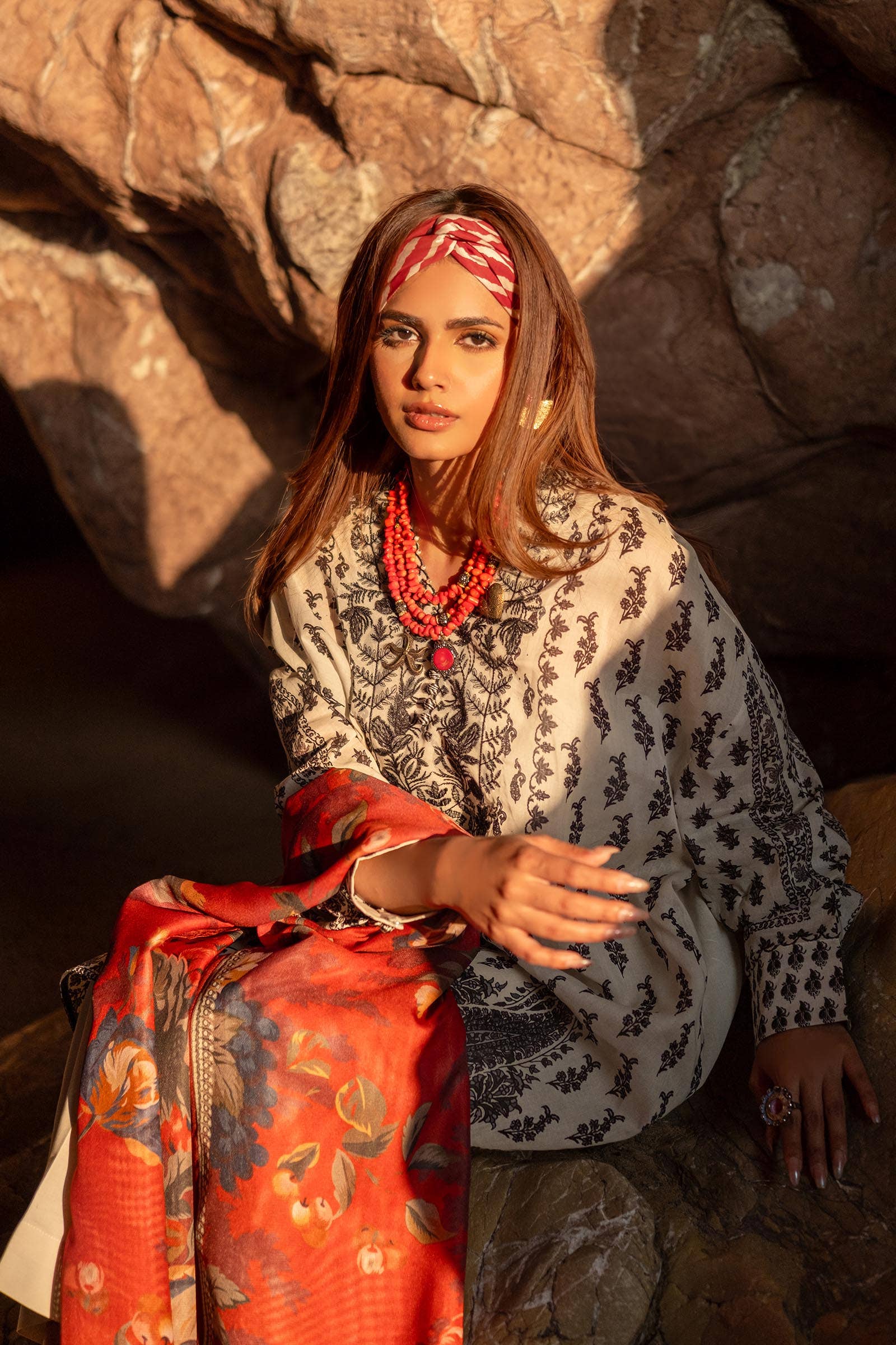 Sana Safinaz Spring/Summer Mahay Lawn 2024 – H241-006A-2Bs - Image 3