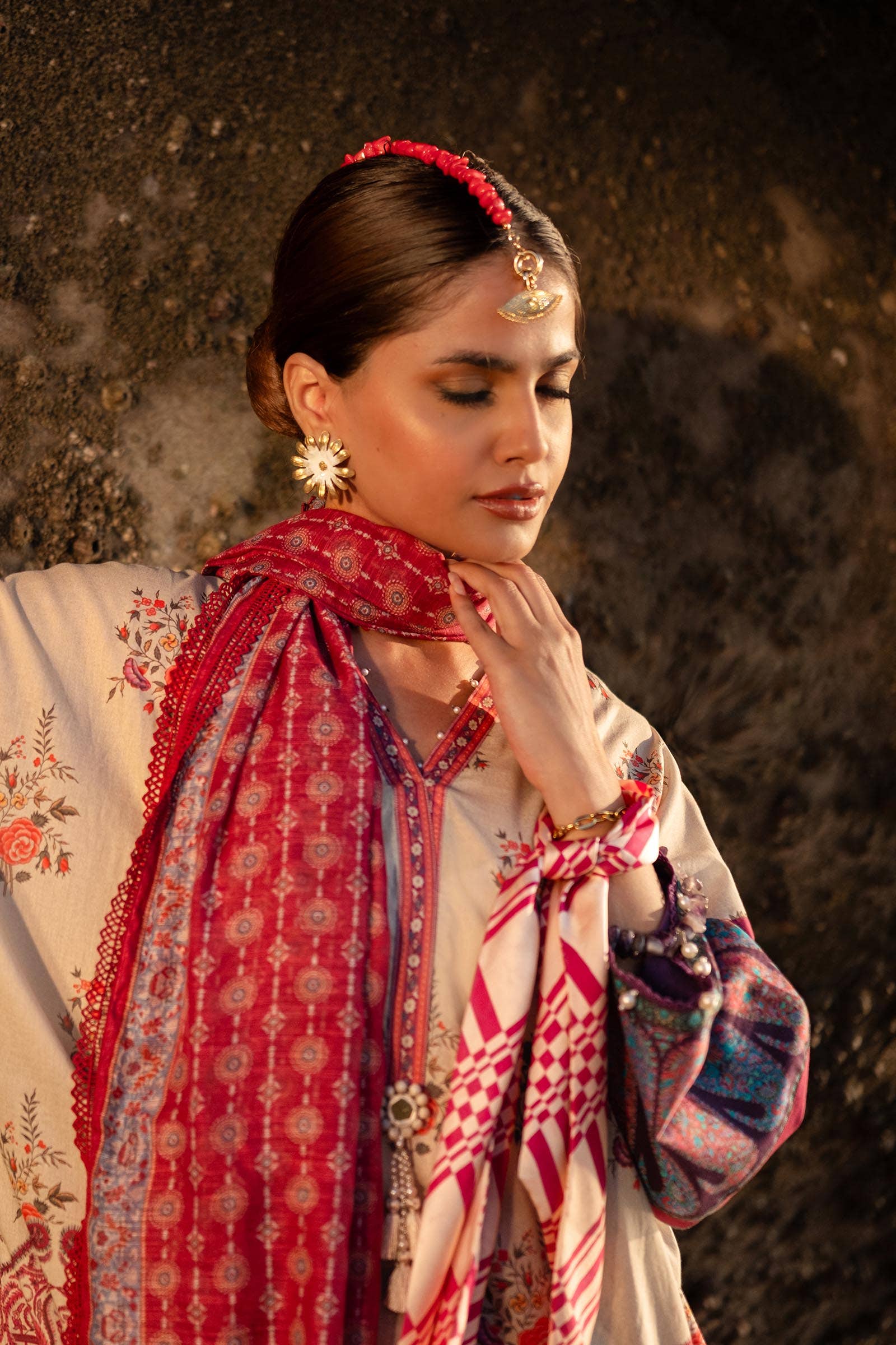 Sana Safinaz Spring/Summer Mahay Lawn 2024 – H241-021B-3De - Image 3
