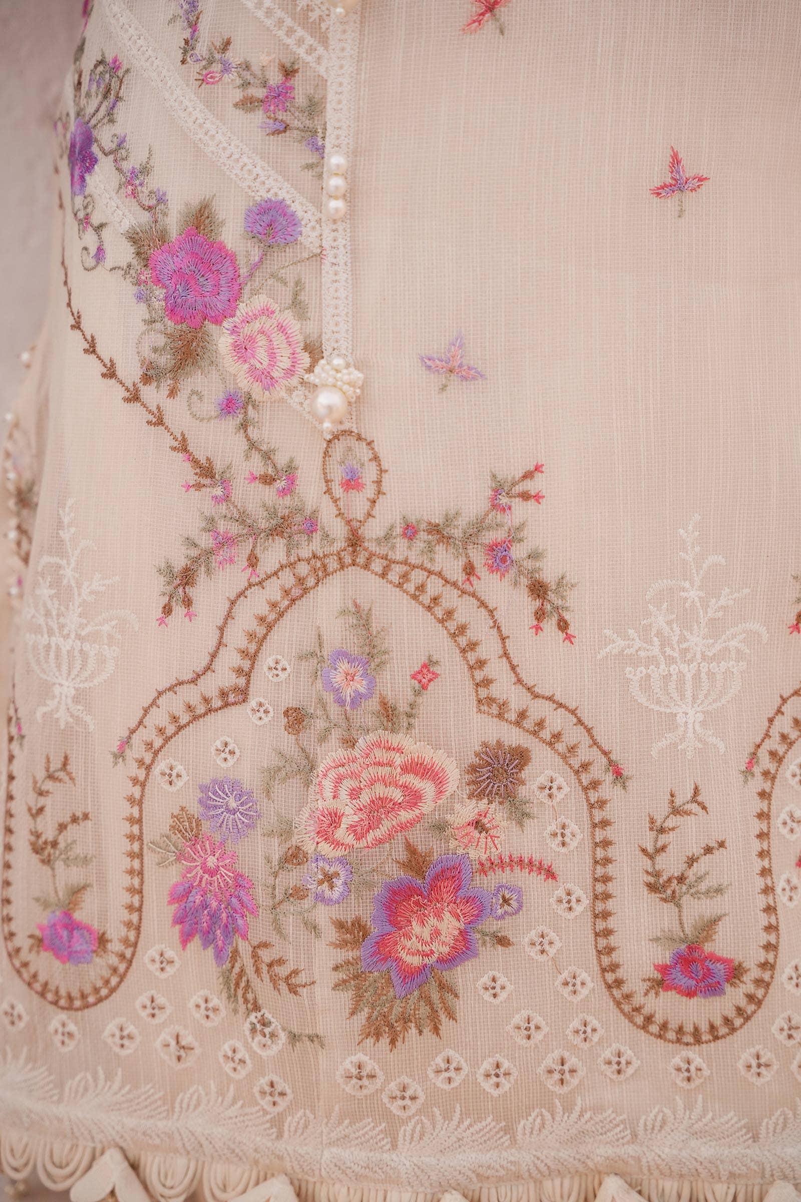Sana Safinaz Spring/Summer Muzlin Lawn 2024 – M241-005A-3Cl - Image 5