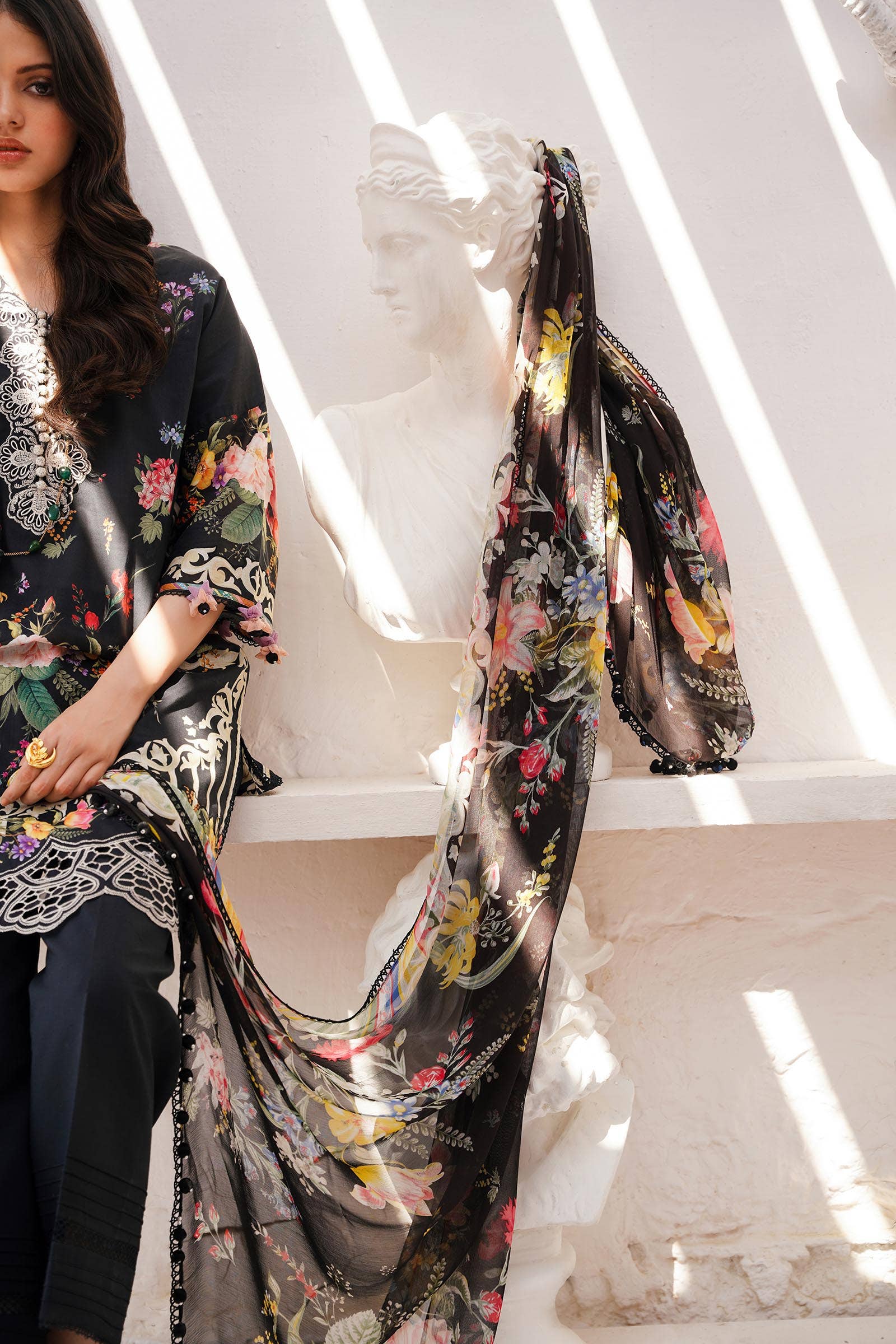 Sana Safinaz Spring/Summer Muzlin Lawn 2024 – M241-012B-3Ci - Image 9