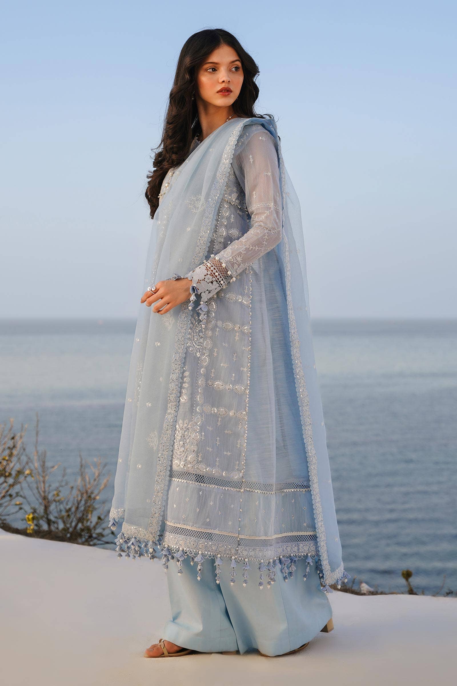 Sana Safinaz Spring/Summer Muzlin Lawn 2024 – M241-014B-3Cx - Image 3