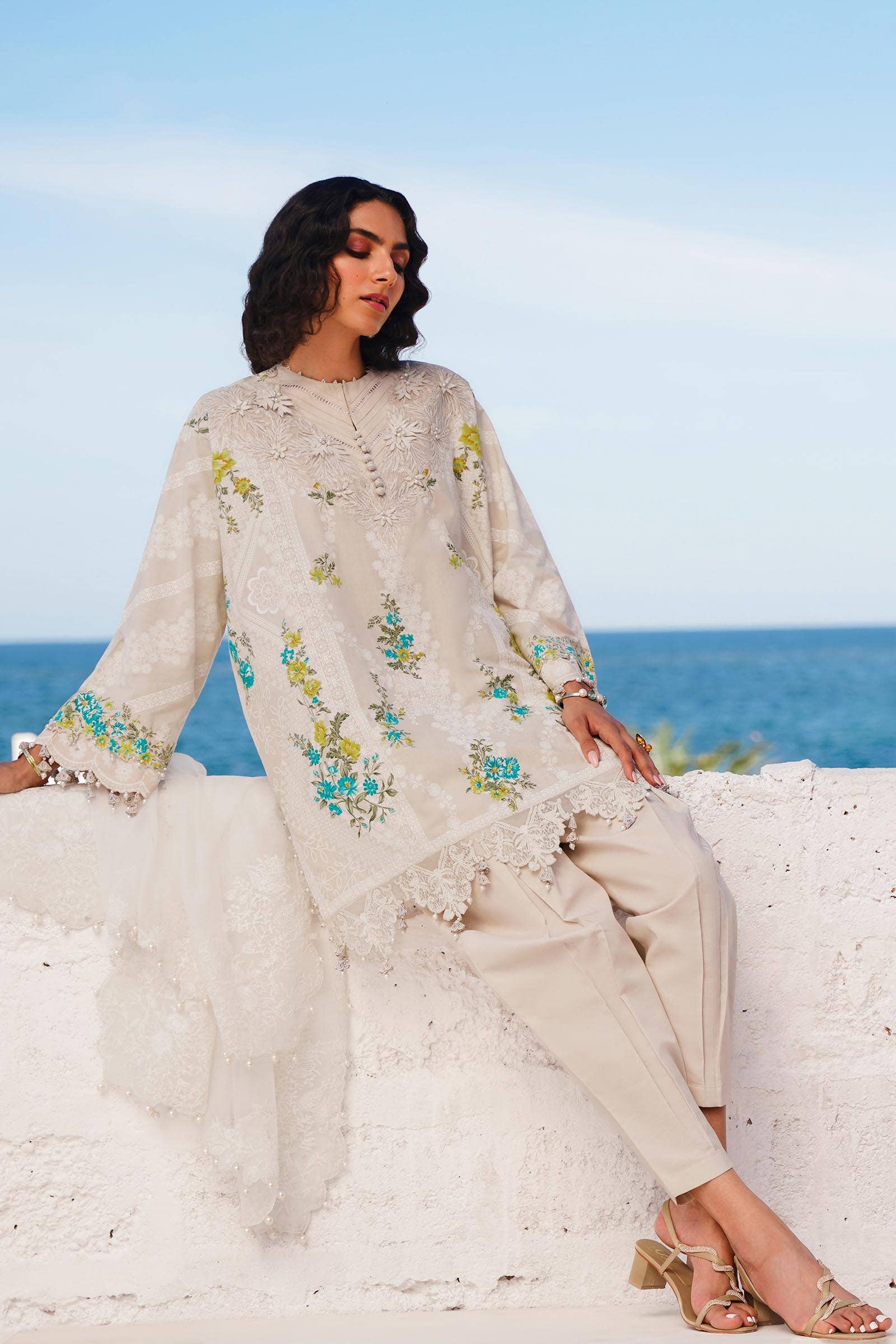 Sana Safinaz Spring/Summer Muzlin Lawn 2024 – M241-020A-3Cw - Image 5