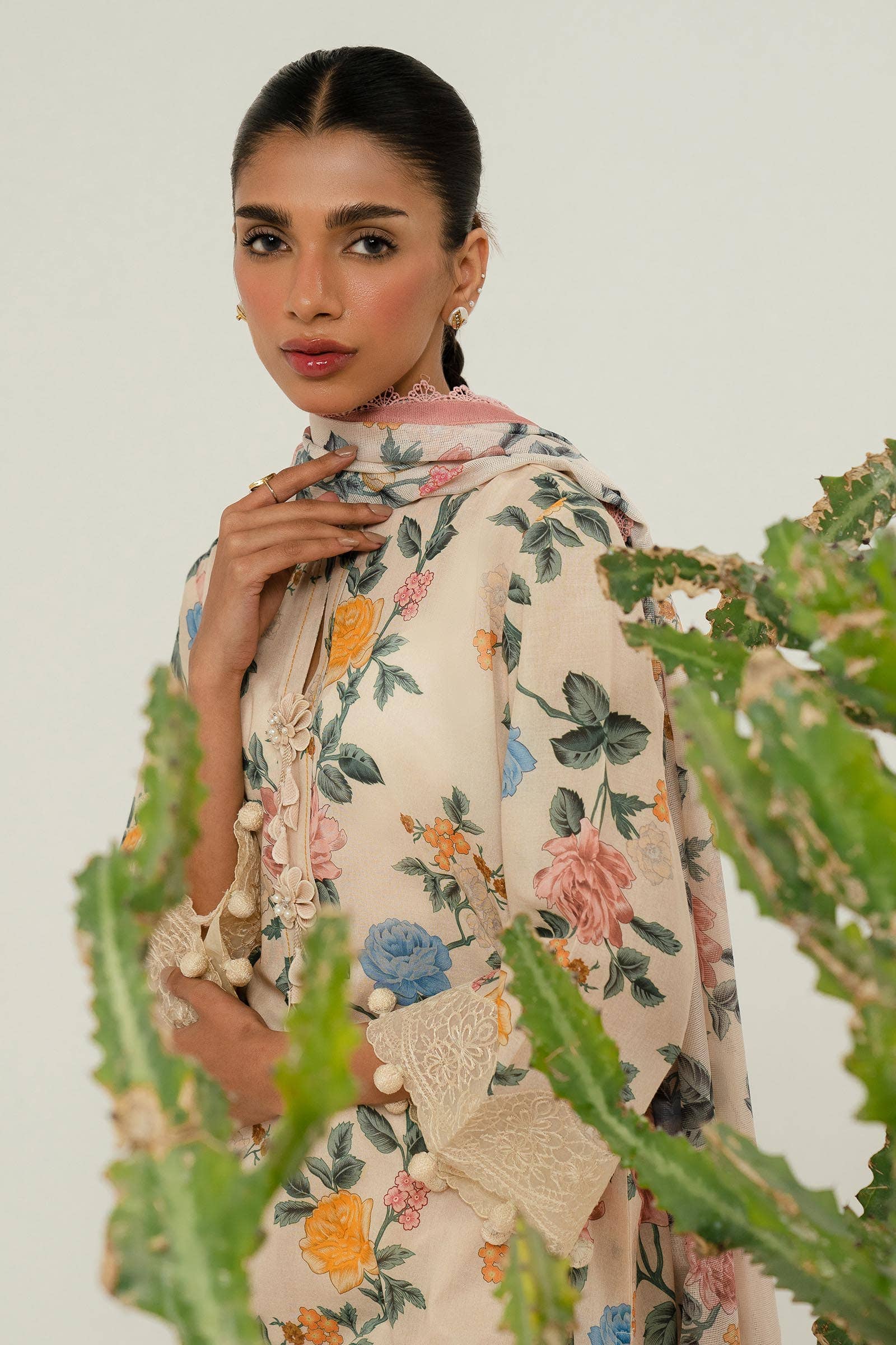Sana Safinaz Summer Mahay Lawn Vol-2 – H242-005A-3CS - Image 3