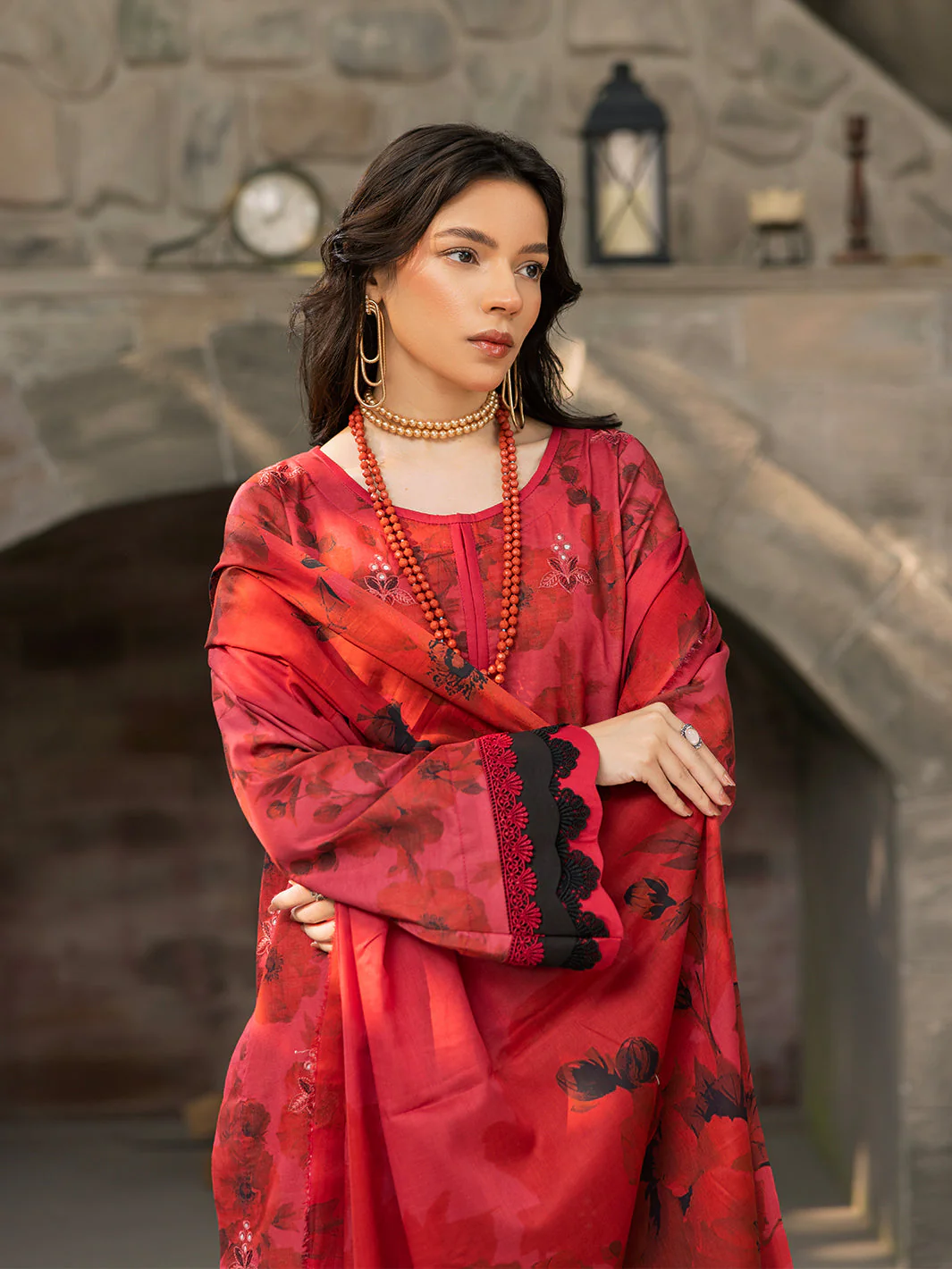 Sanam Saeed Vogue Lawn – D-04 - Image 2