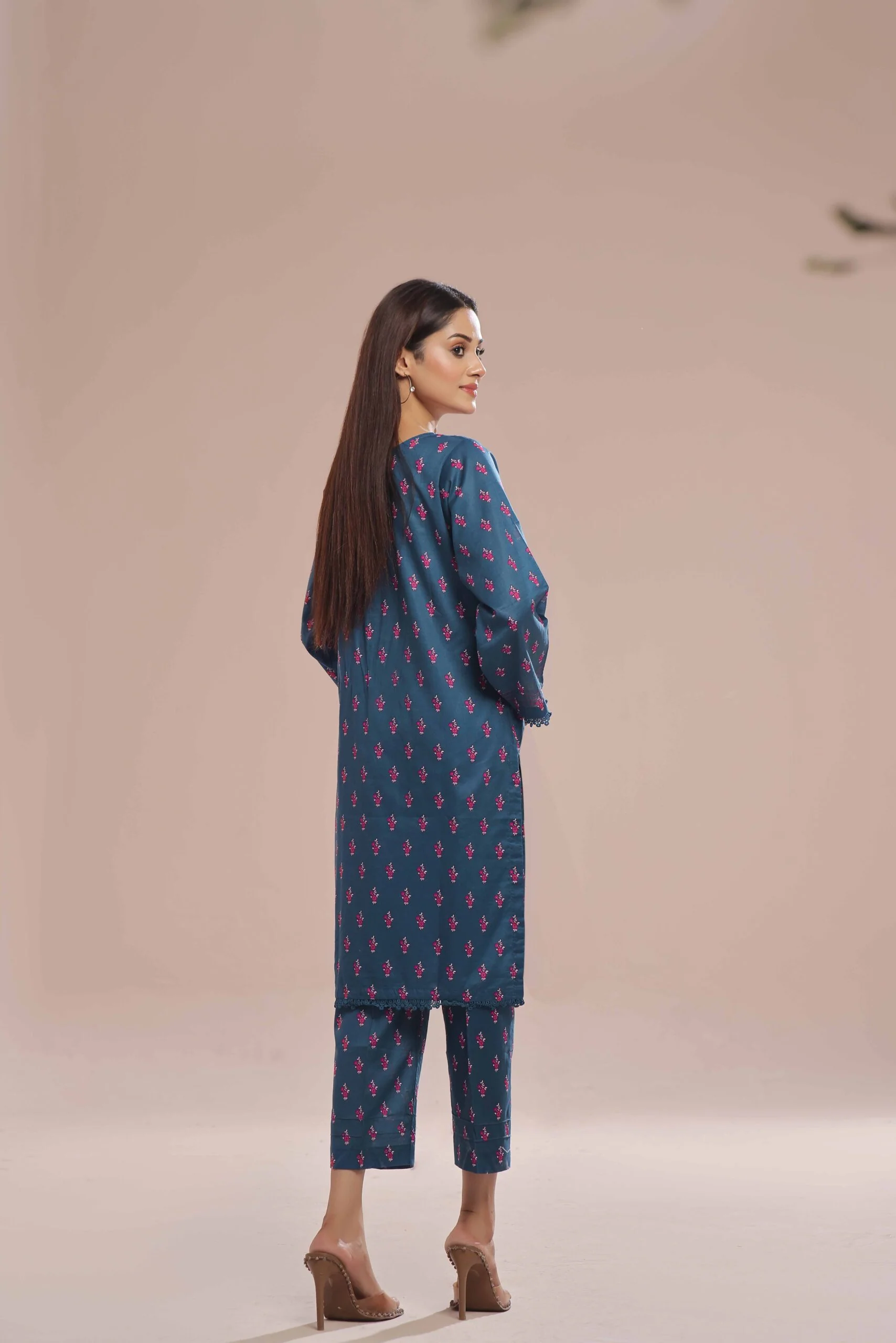 Saphron Stitched RTW Elysia Co-Ords – D2 - Image 2
