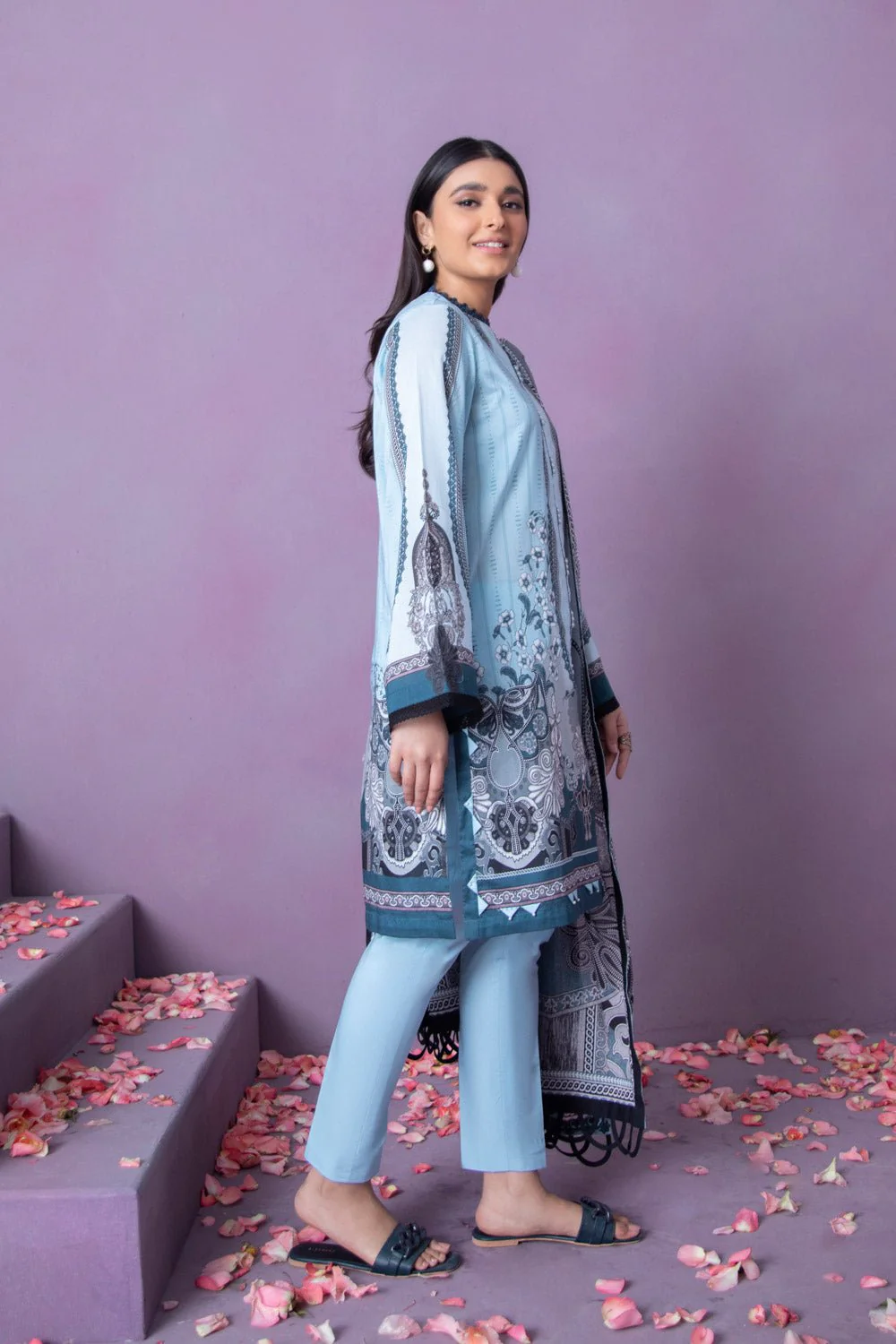 Sapphire- 3Pc Printed Lawn Suit 0U3DAYZ22V18 - Image 3