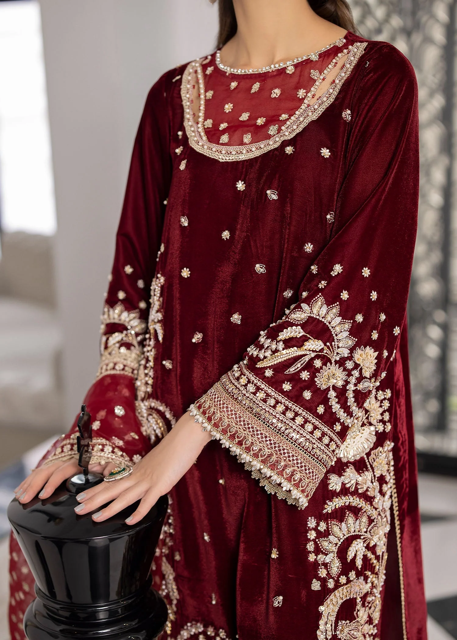 Sardinia La' More Luxury Wedding Formals – Maroon Muse - Image 4