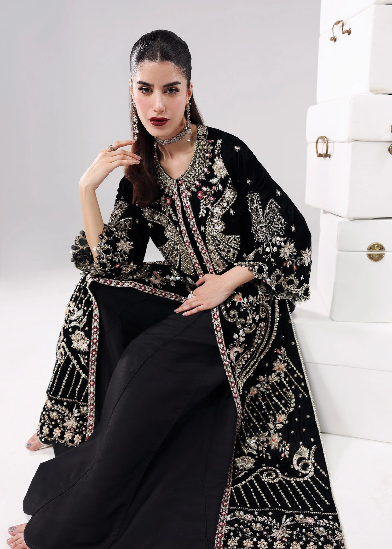 Sardinia L'amore Handwork Edit Luxury Formals – Black Swan - Image 11