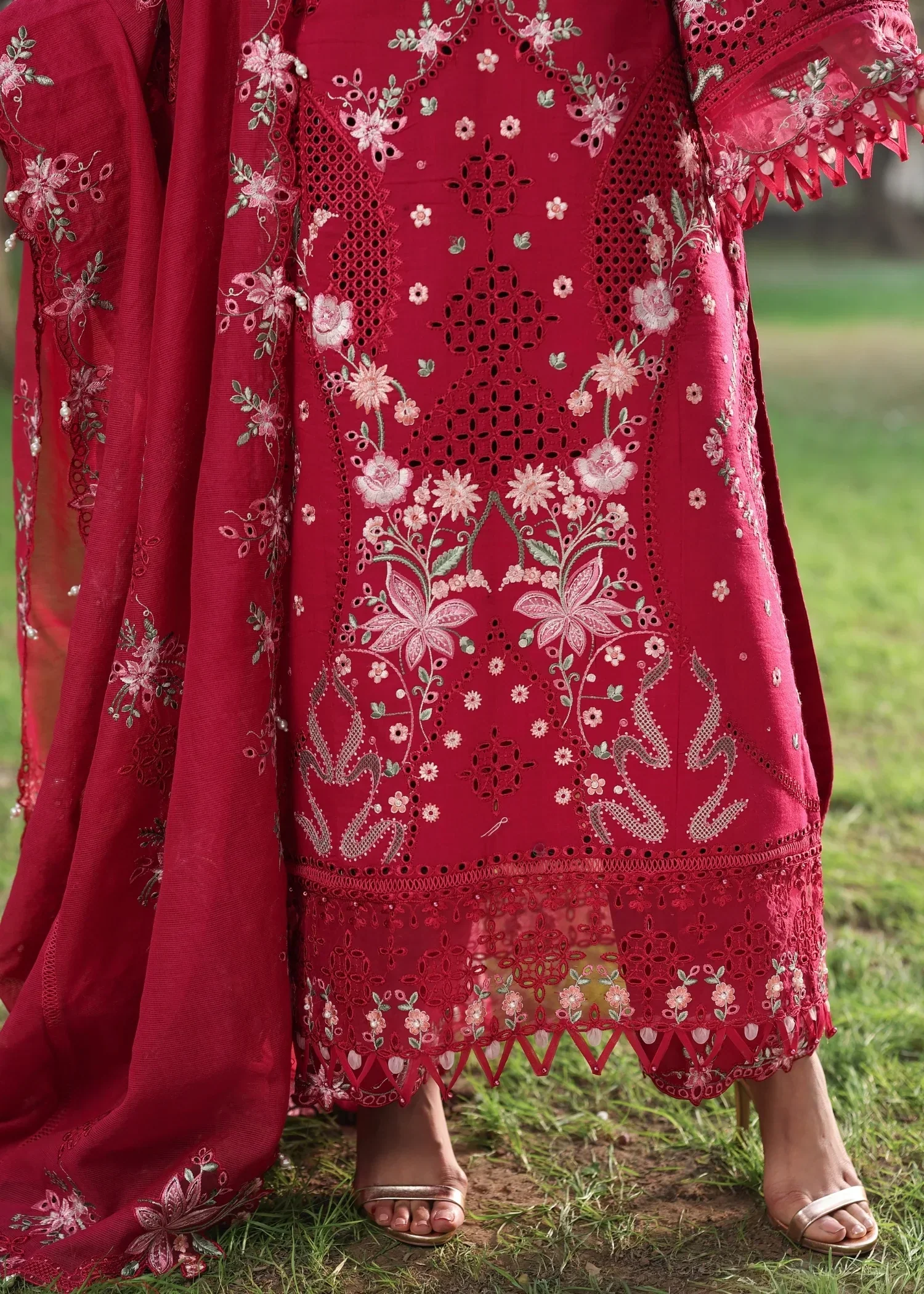 Sardinia Tales of Petals Lawn – FLORAL FUCHSIA - Image 4
