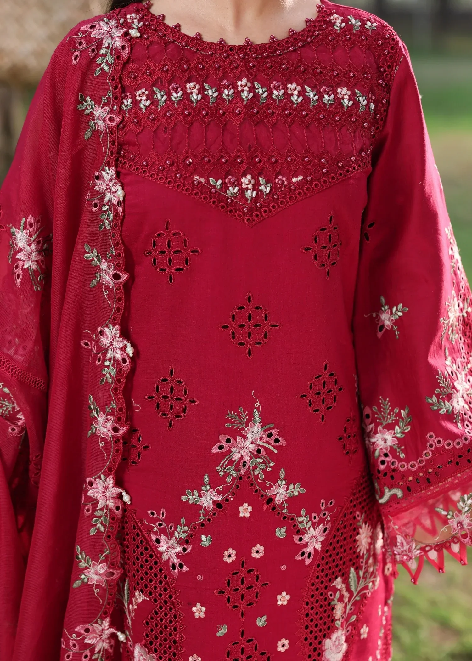 Sardinia Tales of Petals Lawn – FLORAL FUCHSIA - Image 9