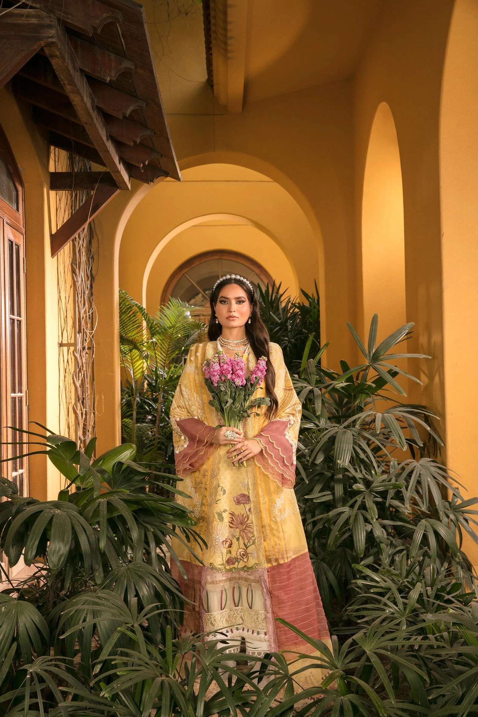 Shiza Hassan Izel Luxury Lawn Collection 2022 – 4-B Zane - Image 3