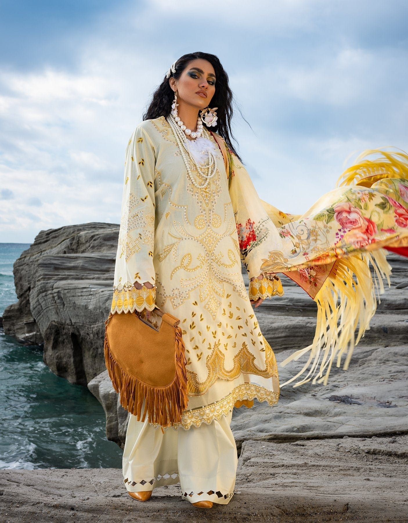 Sifa Lawn by Zunaira Raza – SL-03 B (Fringe Affair)