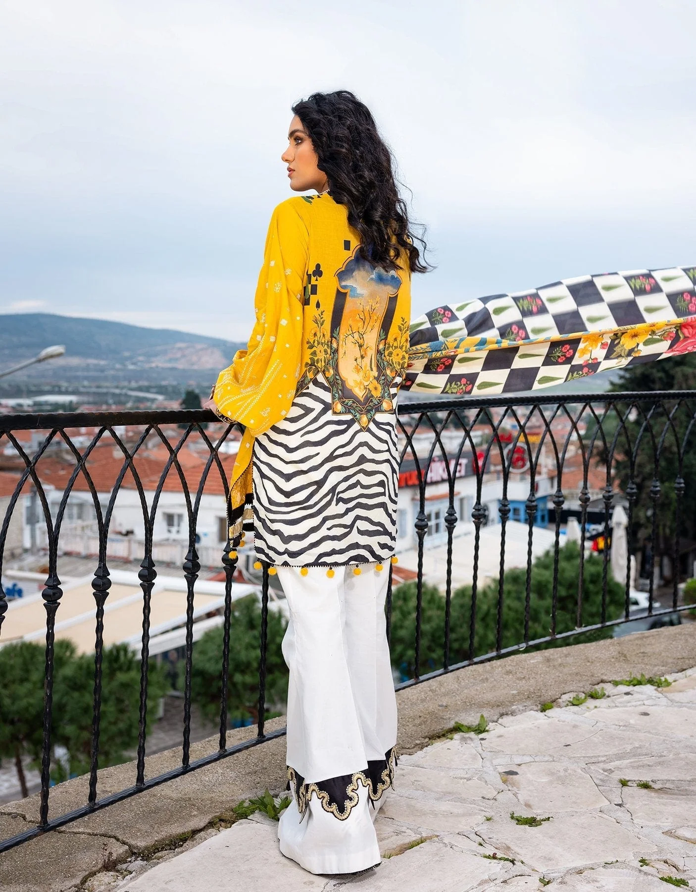 Sifa Lawn by Zunaira Raza – SL-04 A (Mughal Chessboard) - Image 2