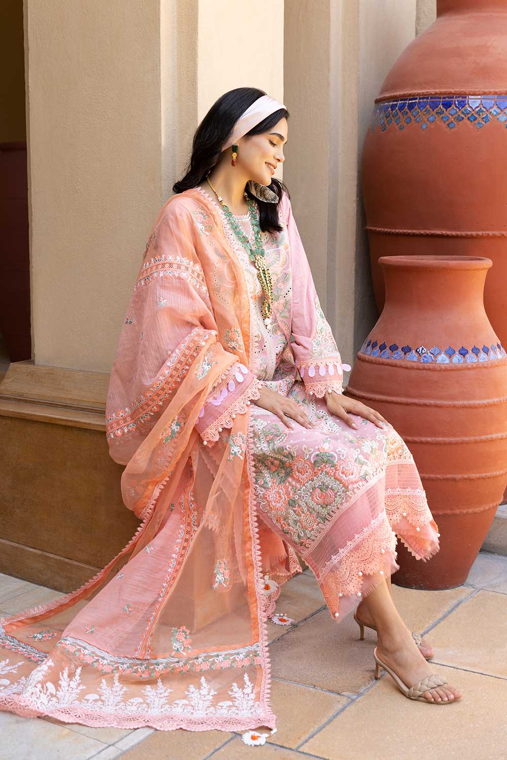 Sobia Nazir Luxury Lawn Collection 2022 – Design 8A - Image 2