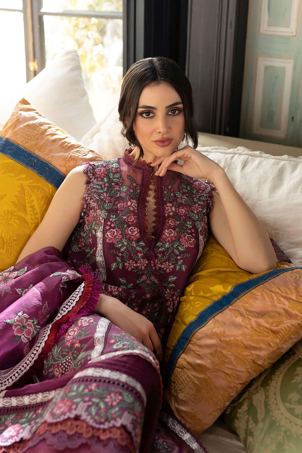 Sobia Nazir Luxury Lawn Collection 2023 – Design 14B - Image 4