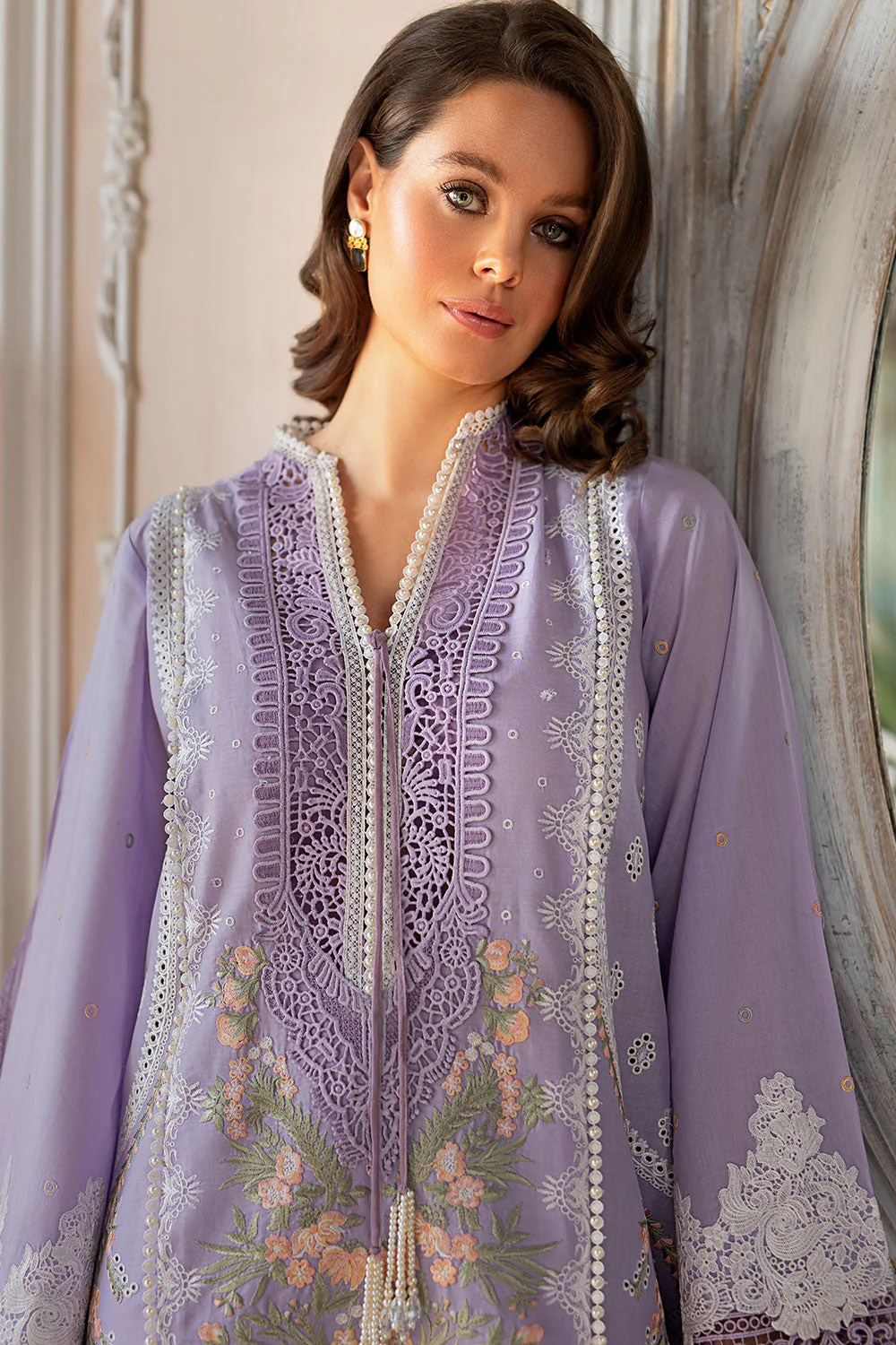 Sobia Nazir Luxury Lawn Collection 2023 – Design 2B - Image 4