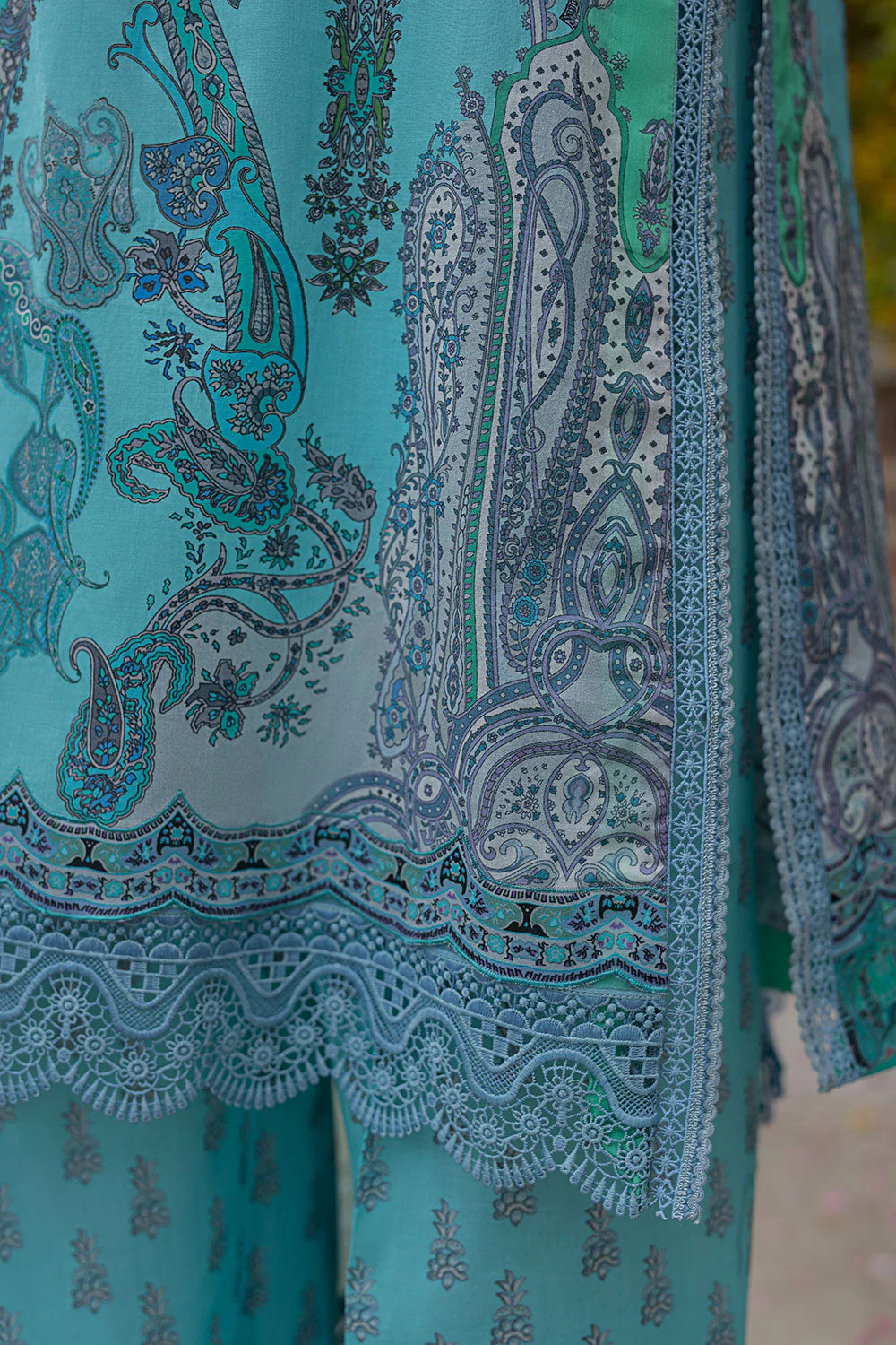 Sobia Nazir SN Basics Lawn – 4B - Image 4
