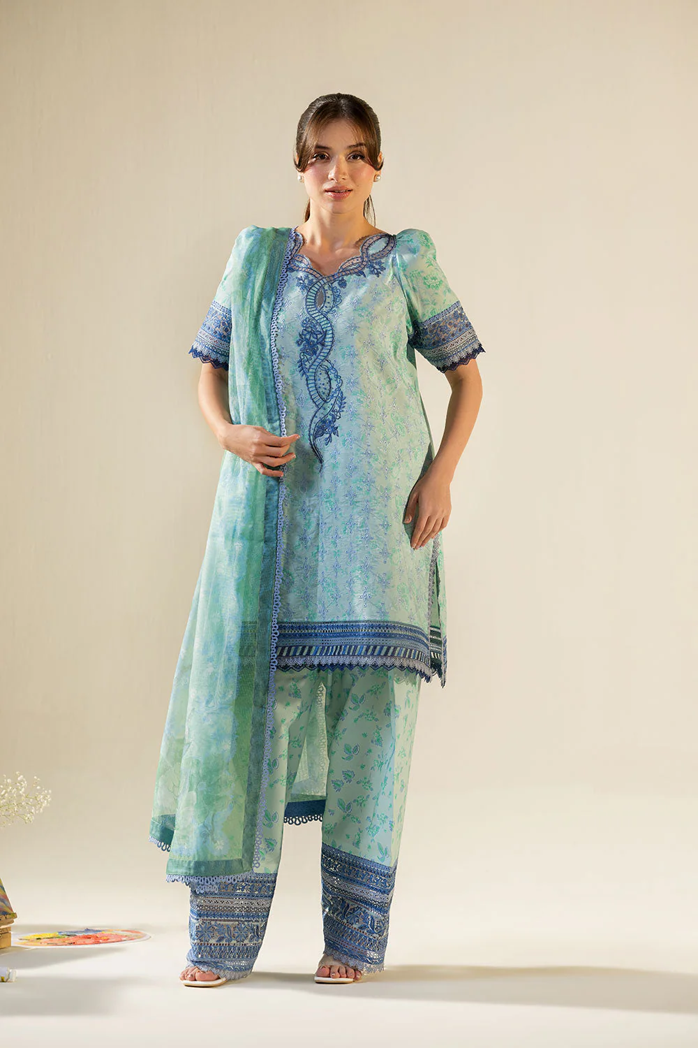 Sobia Nazir Vital Lawn – 1B - Image 5