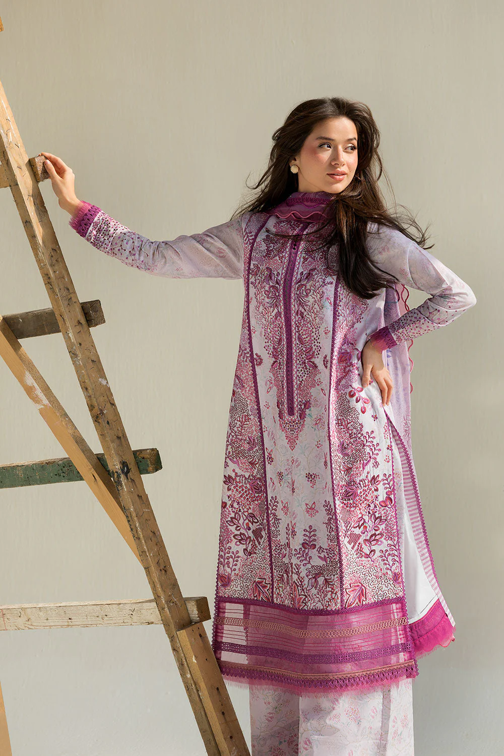 Sobia Nazir Vital Lawn – 5A - Image 9