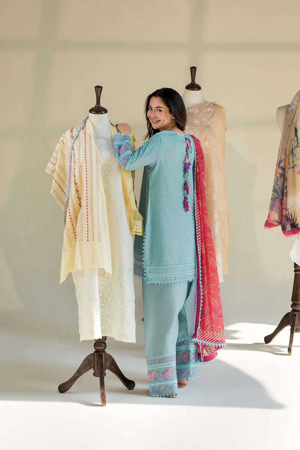 Sobia Nazir Vital Lawn – 6A - Image 5