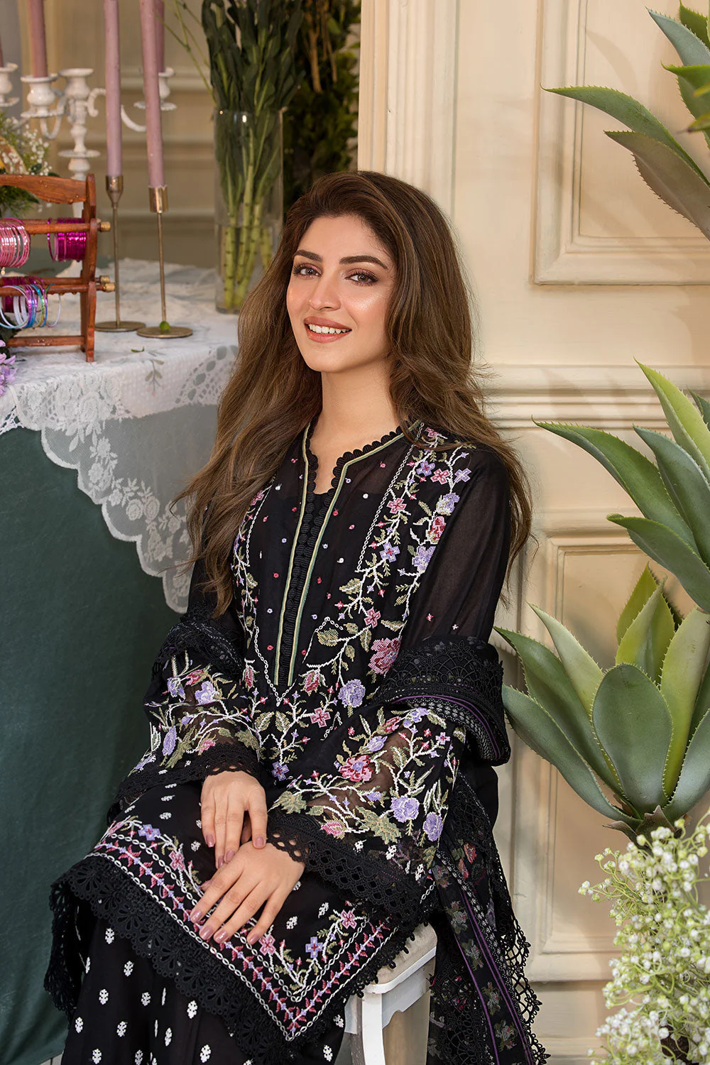 Sobia Nazir Vital Lawn – Design 5A - Image 9
