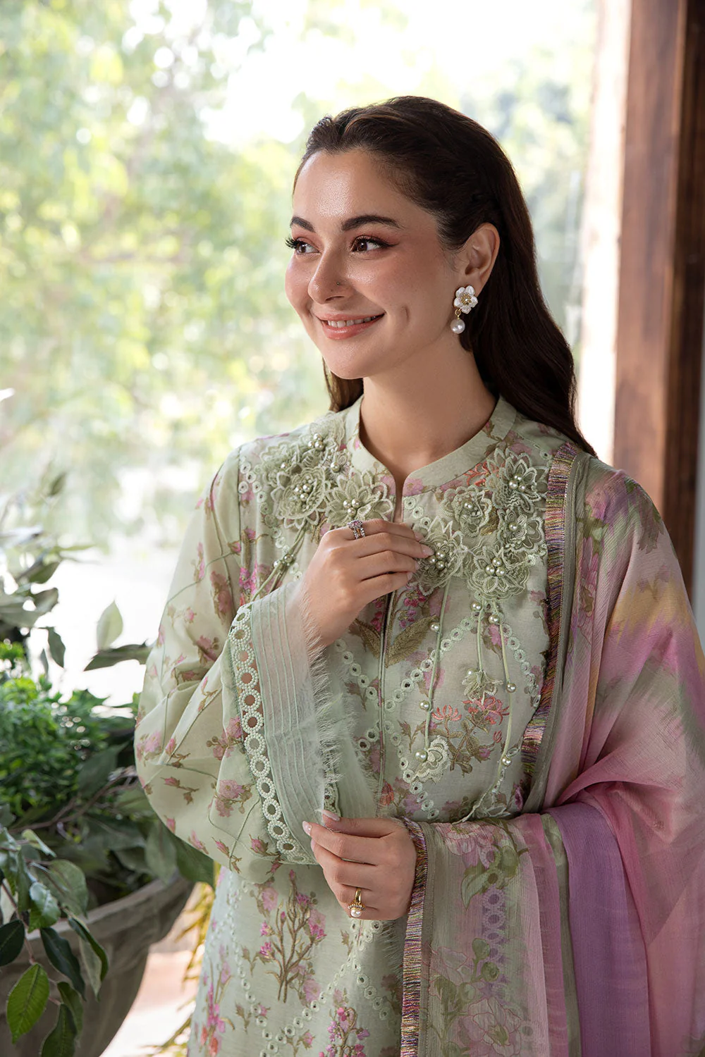 Sobia Nazir Vital Lawn Vol-2 – 1B - Image 9