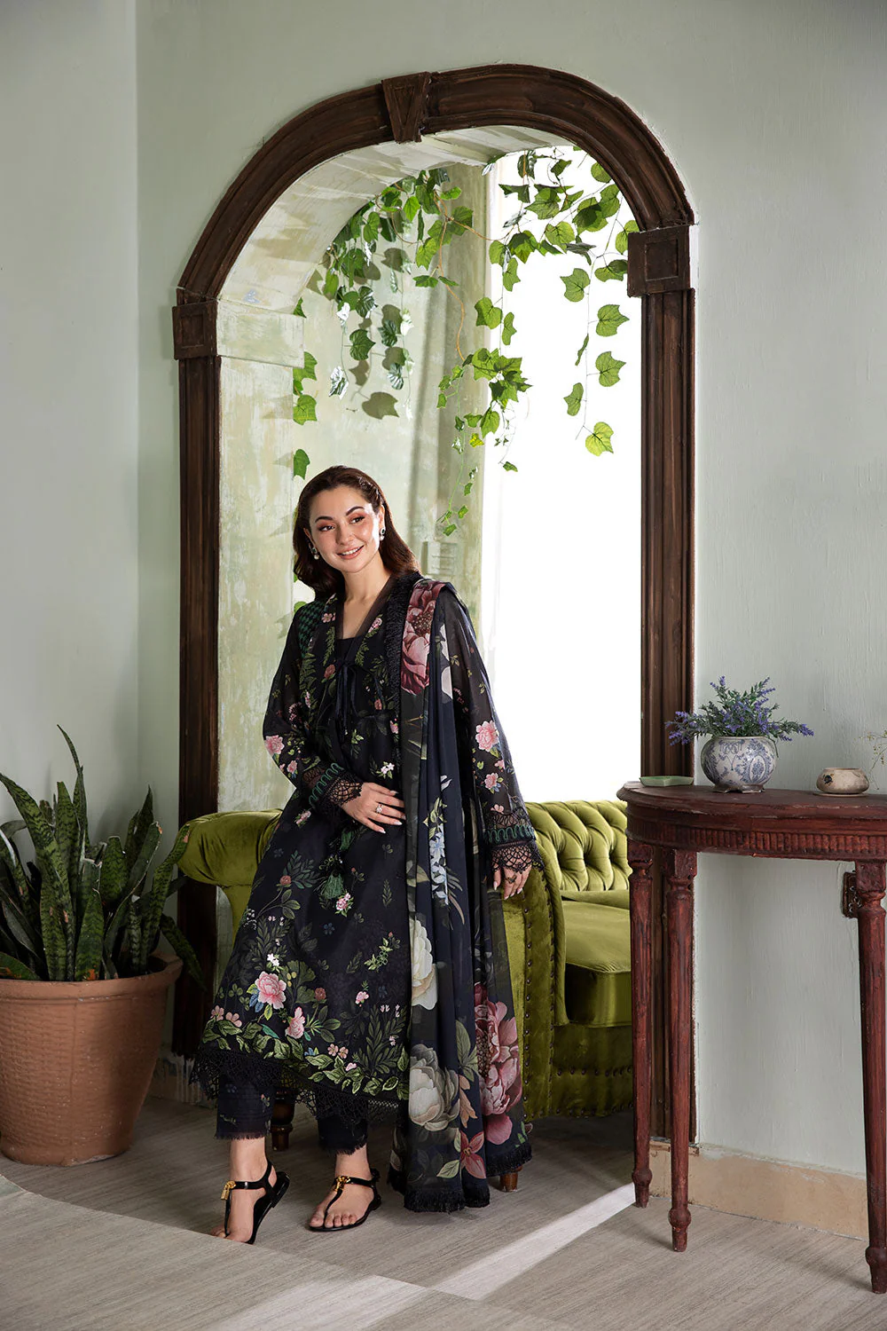 Sobia Nazir Vital Lawn Vol-2 – 5A - Image 6