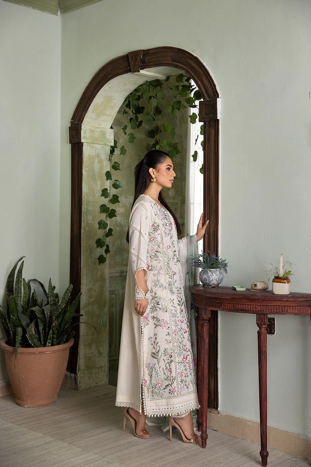 Sobia Nazir Vital Lawn Vol-2 – 9A - Image 4