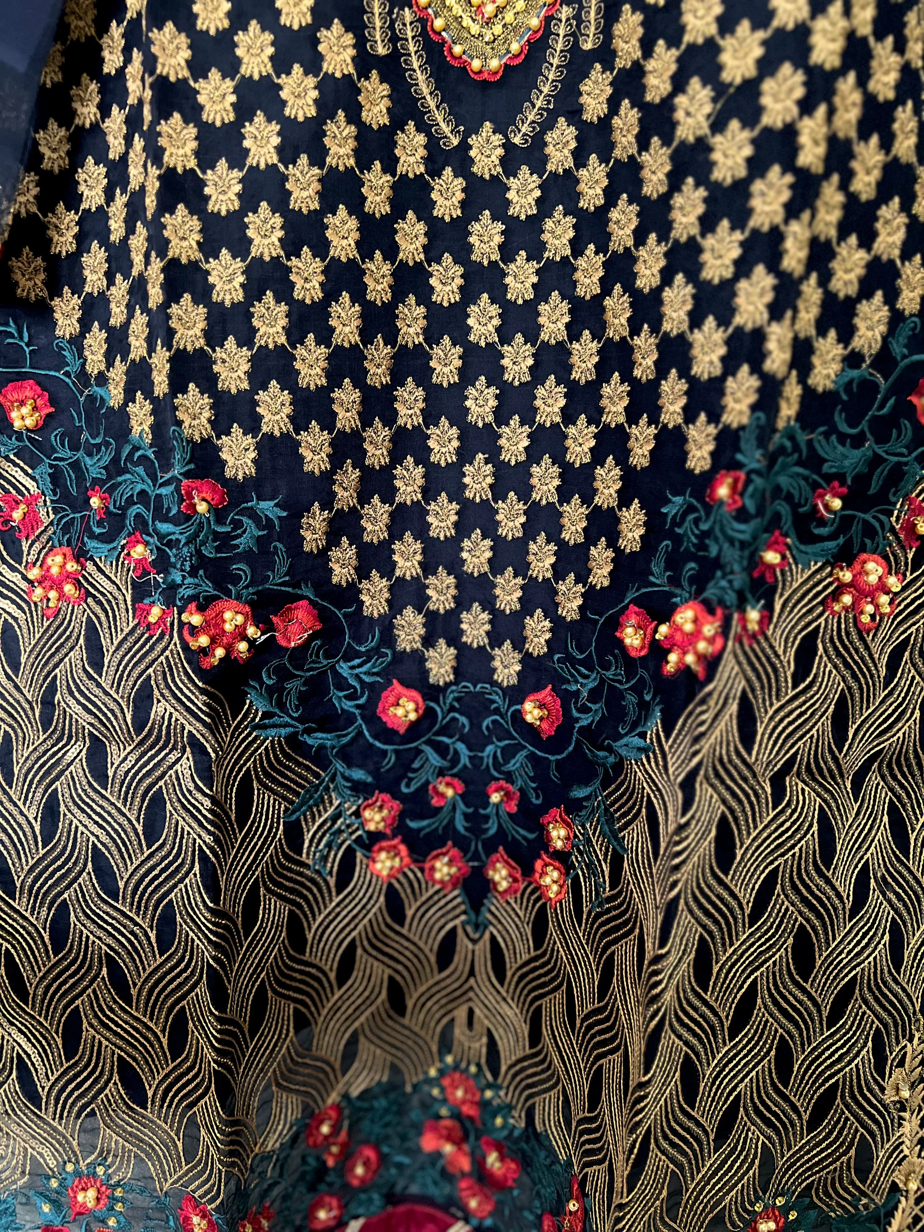 Stitched/Pret Formal Collection – F-09 - Image 5