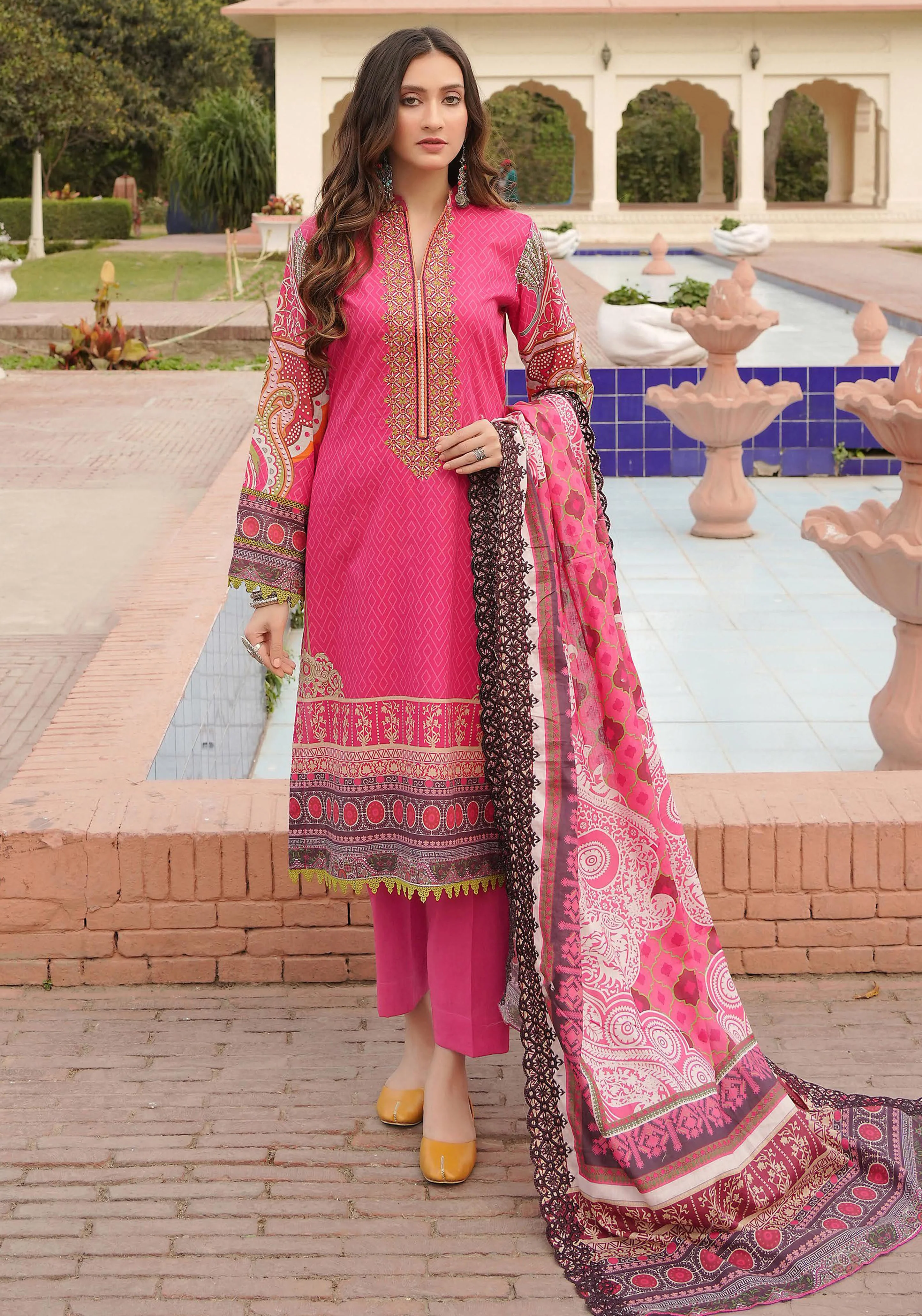 Taabeer Stitched/Pret Embroidered Lawn Collection – D-7