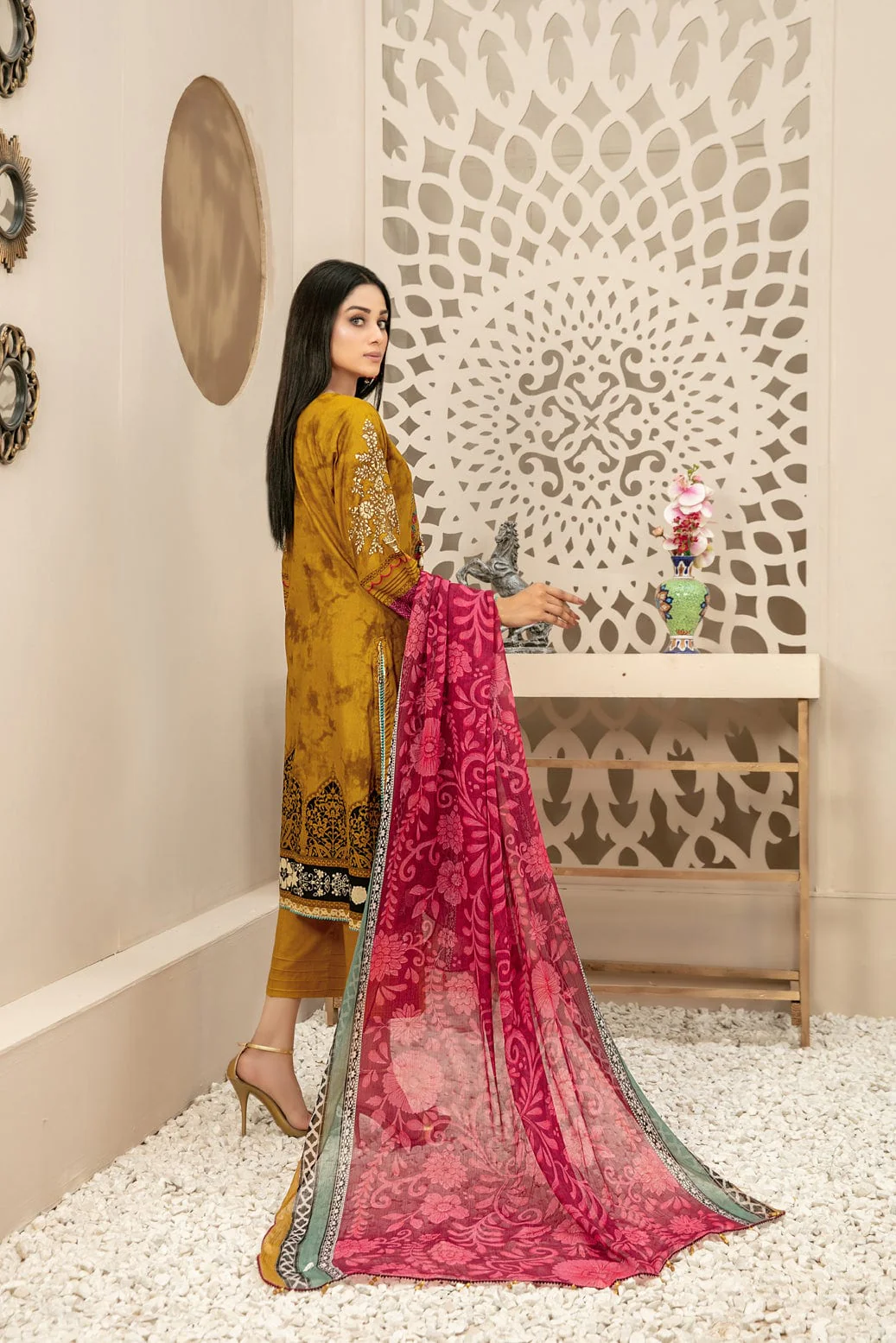 Tawakkal Melika Lawn Collection – D-7182 - Image 3