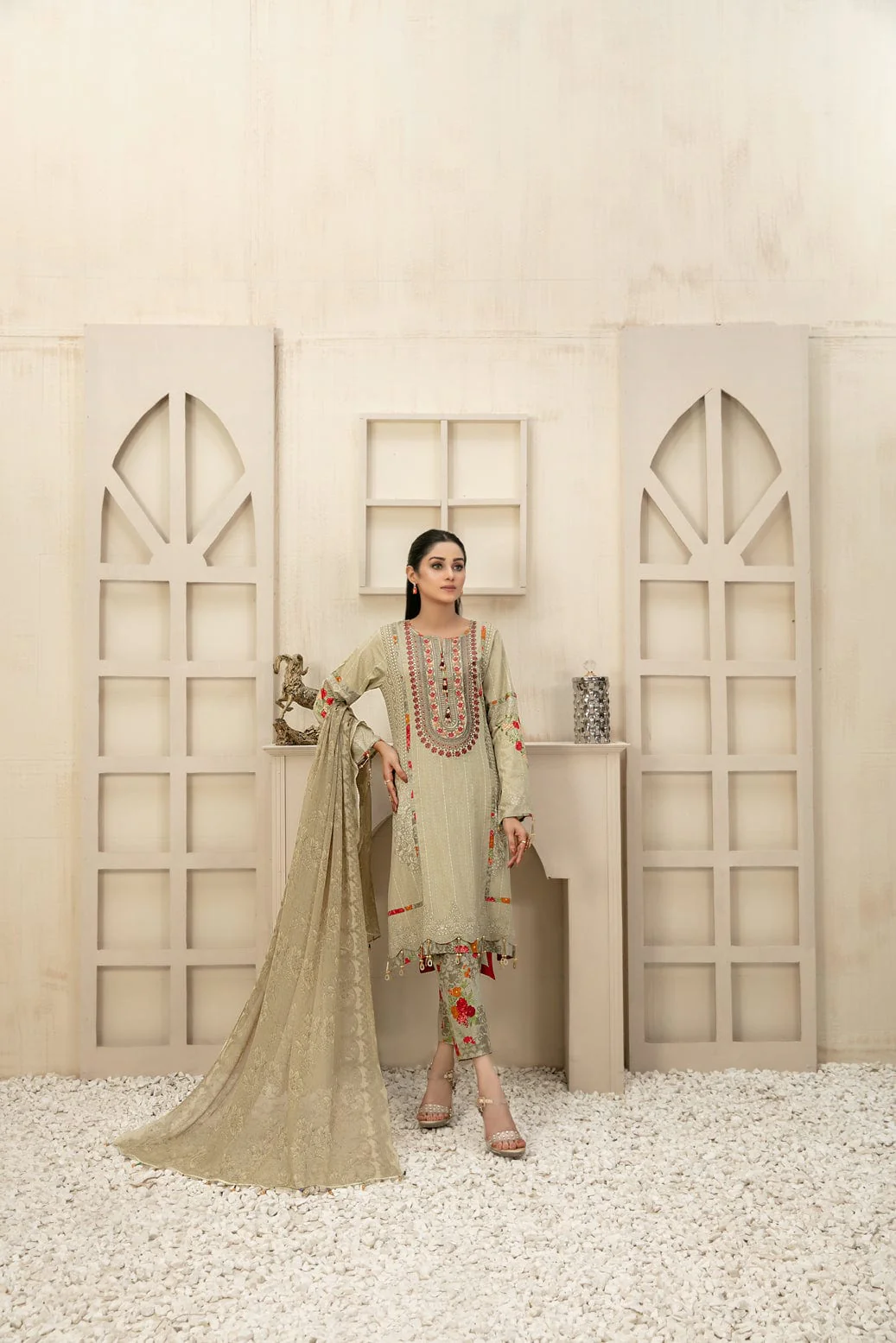 Tawakkal Melika Lawn Collection – D-7186 - Image 3