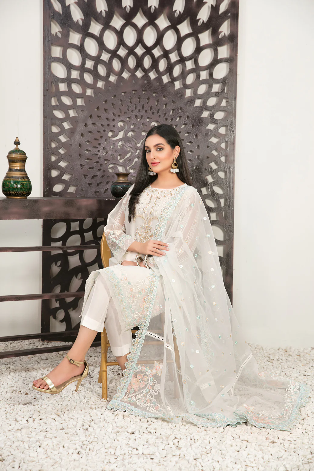 Tawakkal Stitched/Pret Aysel Embroidered Organza Collection – D-7567 - Image 3