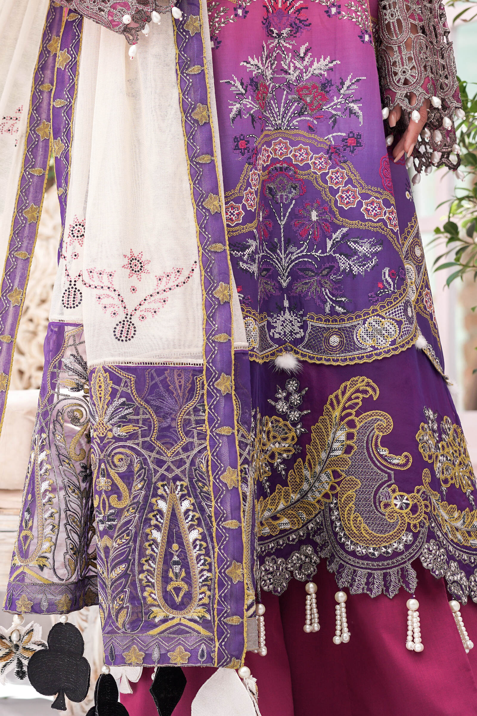 Vitalia Memsaab Luxury Lawn Collection – Esma - Image 4