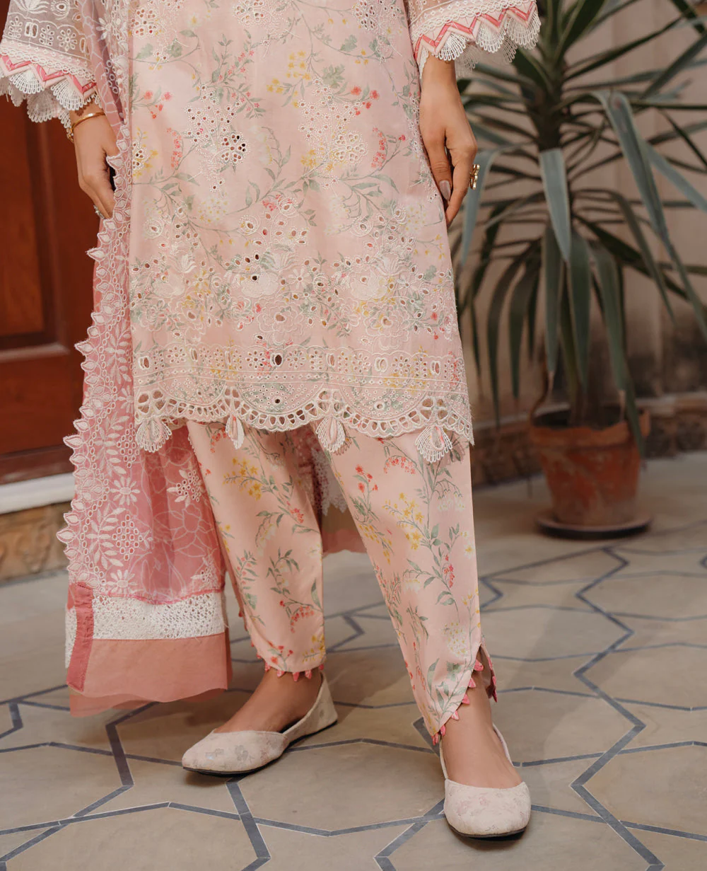 Xenia Farozaan Luxury Lawn Collection – ZUBEENA - Image 5