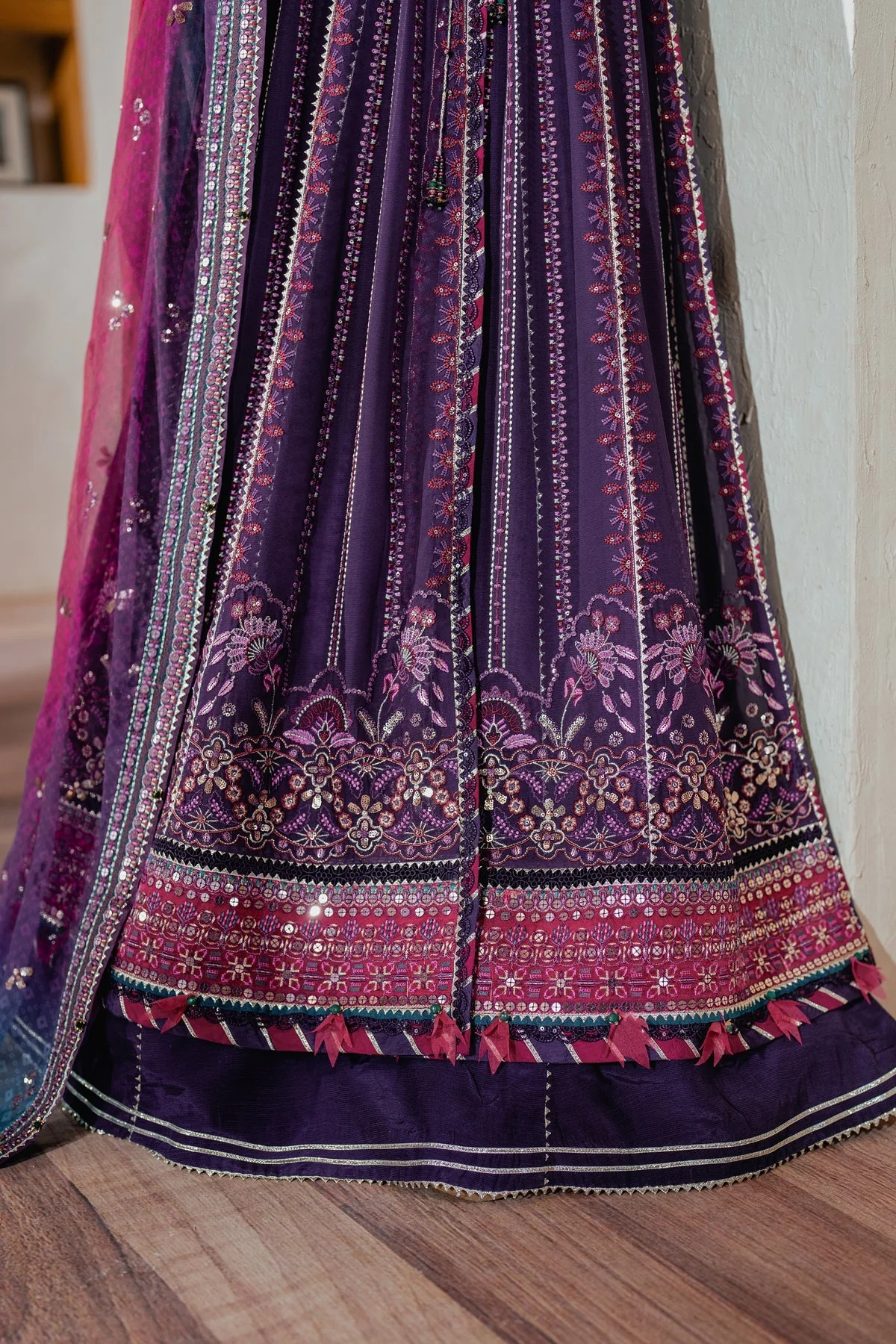 Xenia Niran Luxury Formals – SOURATI - Image 14