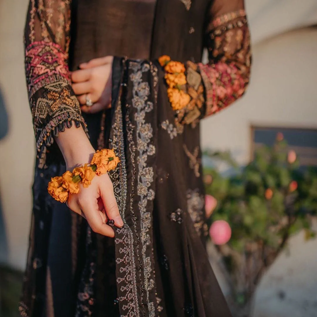 Xenia Pareesia Embroidered Chiffon Collection – LILIA - Image 5