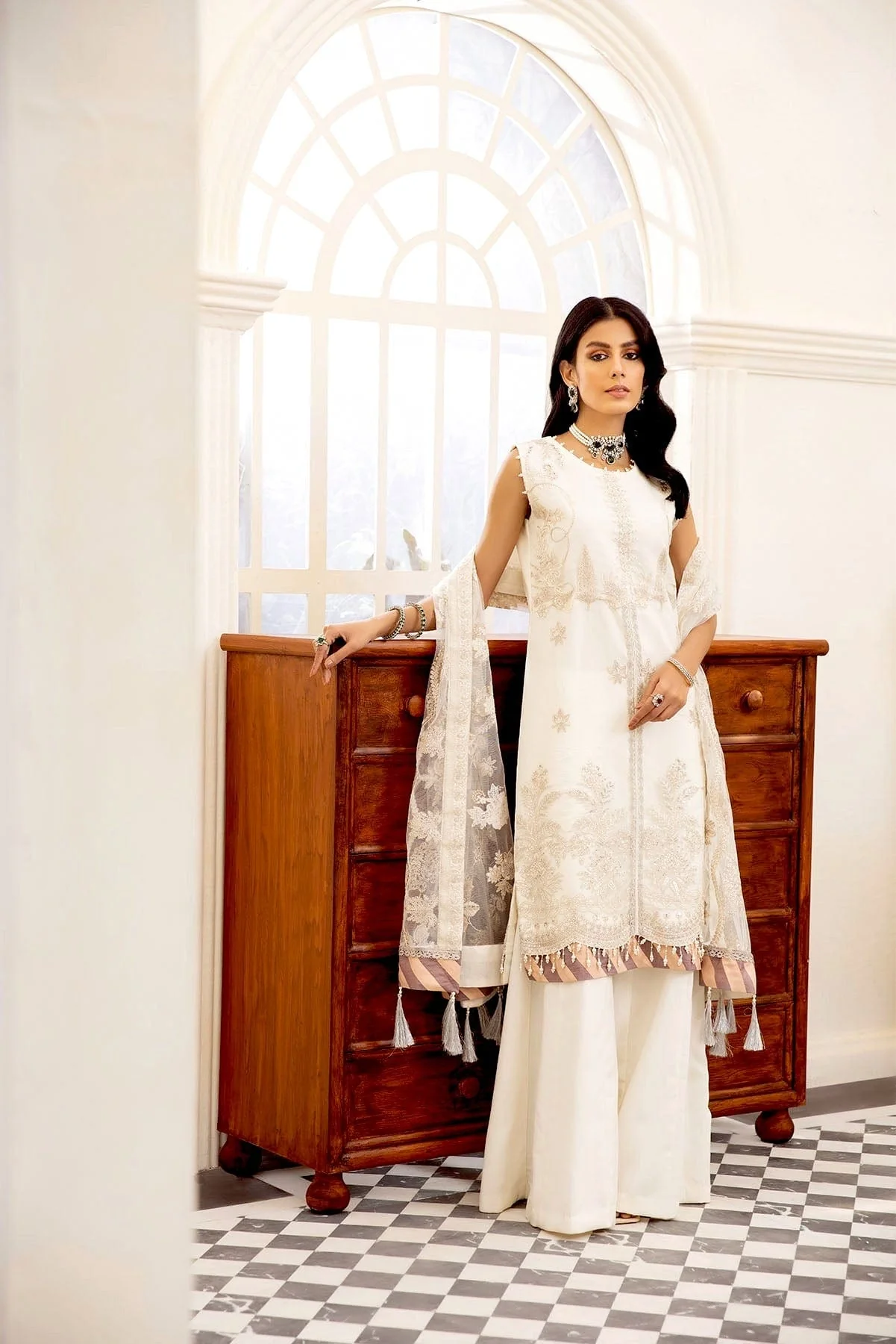 Xenia Pareesia Embroidered Chiffon Collection – SOLARIS - Image 3