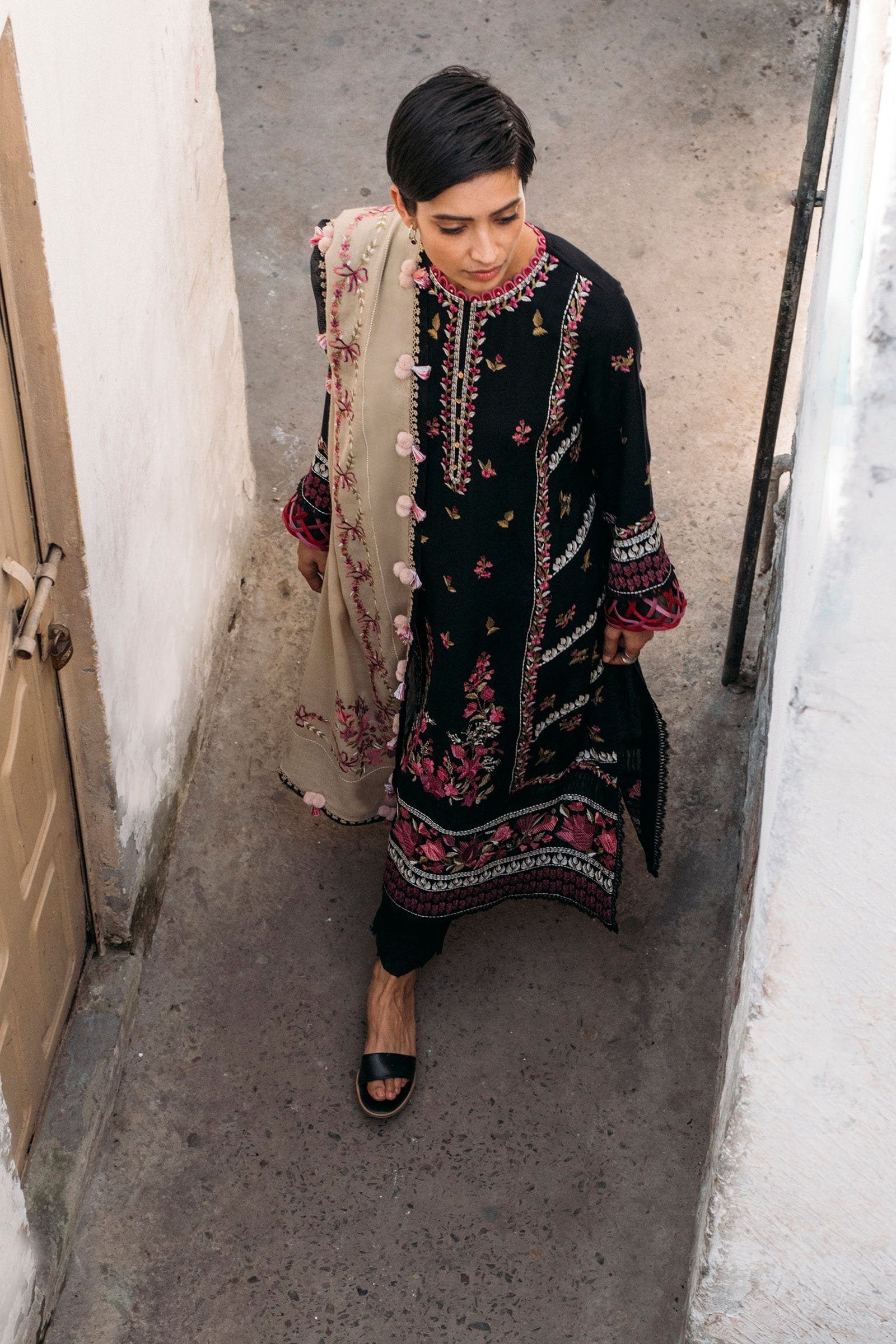 Zaha by Khadijah Shah · Humrahi Winter Collection – ALYA (ZW21-06) - Image 6