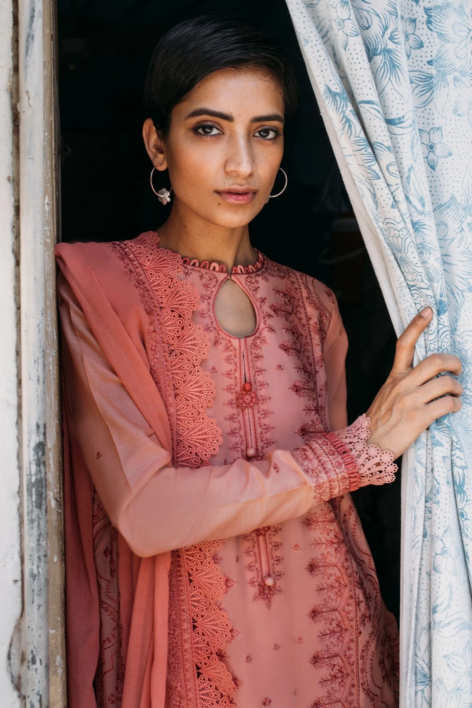 Zaha by Khadijah Shah · Humrahi Winter Collection – ROYA (ZW21-04) - Image 6