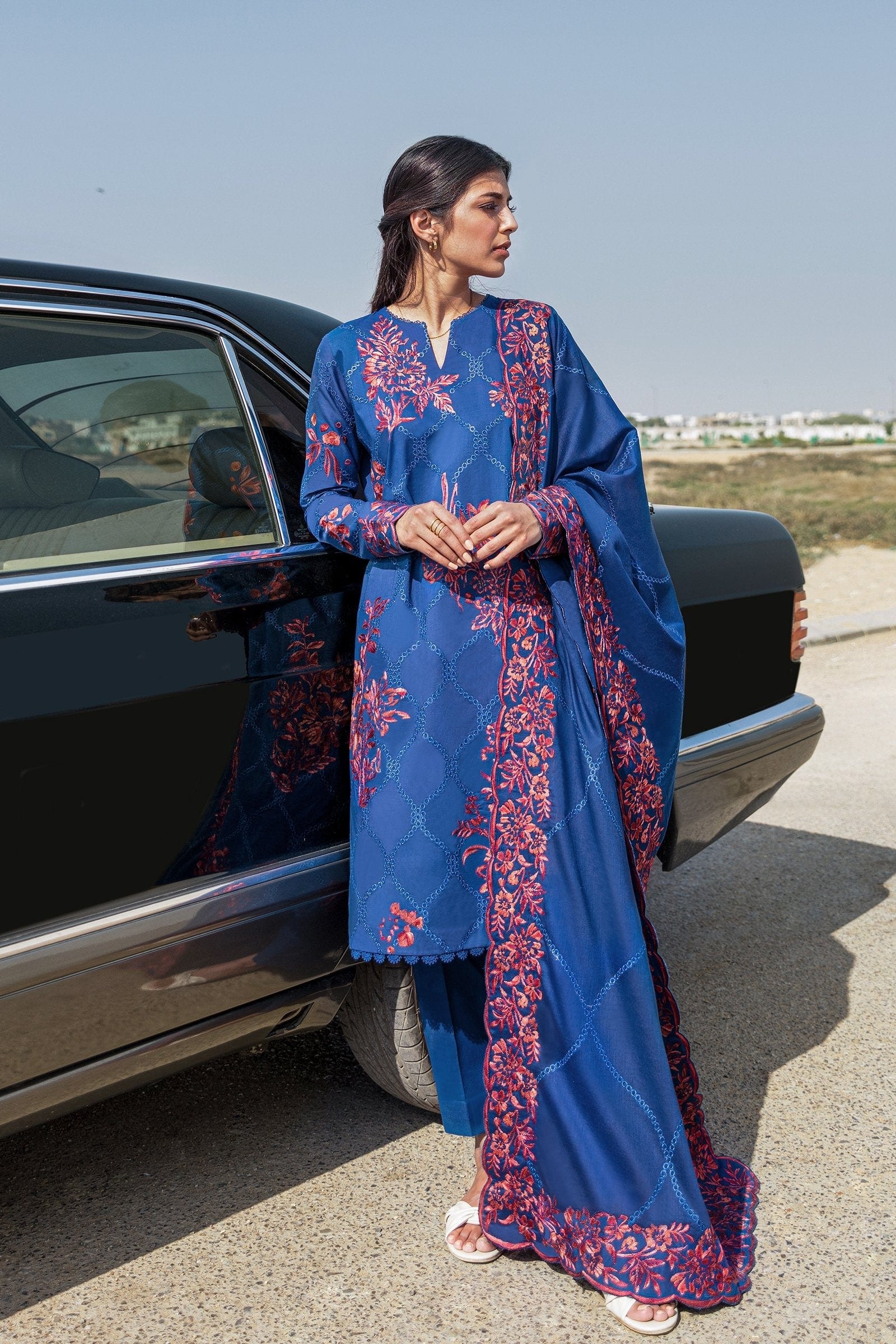 Zaha by Khadijah Shah Lawn Collection – ZAVOSH (ZL21-14 B) - Image 4