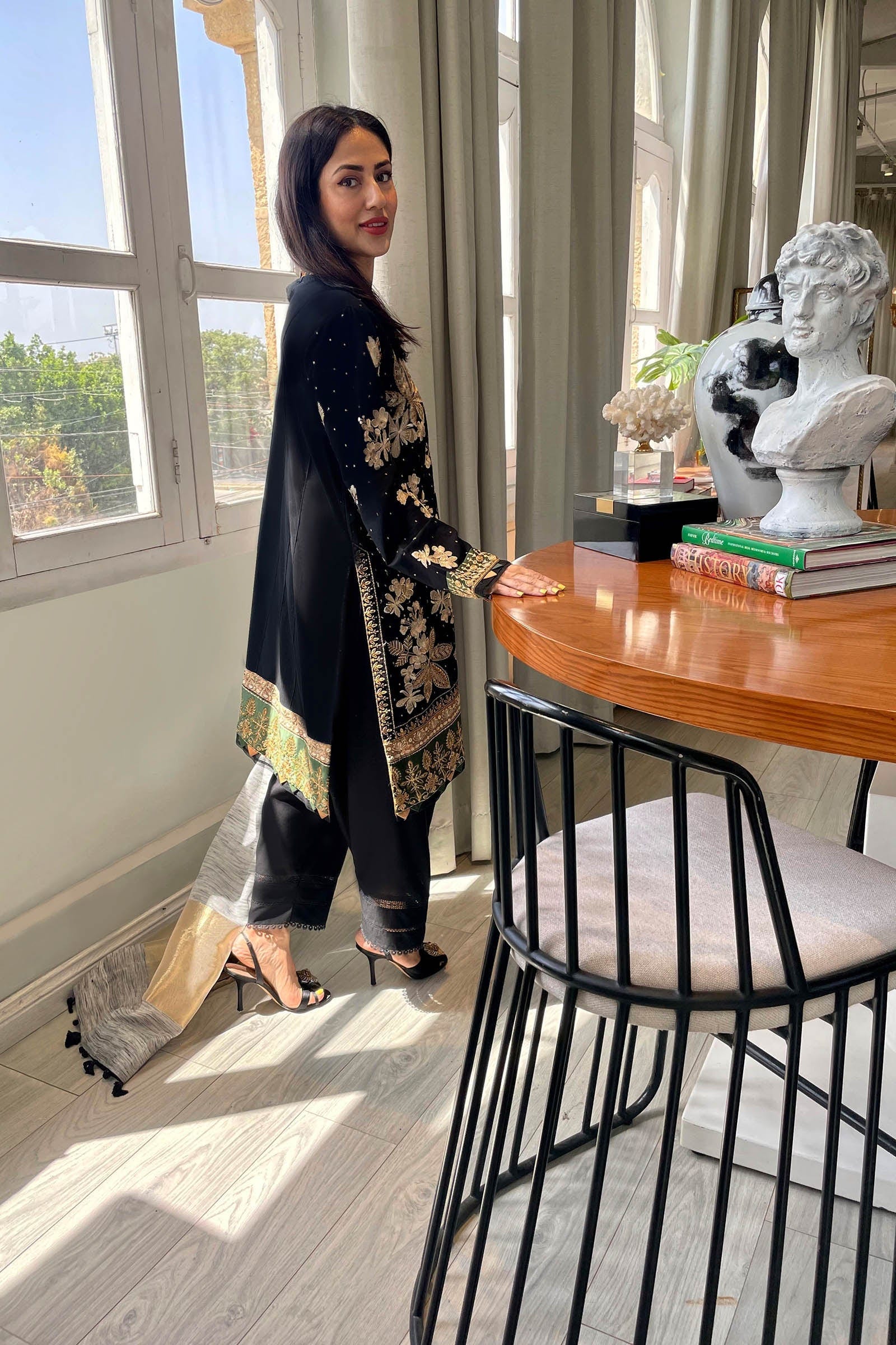 Zaha by Khadijah Shah Lawn Collection 2022 – FARIBA (ZL22-11 B) - Image 8