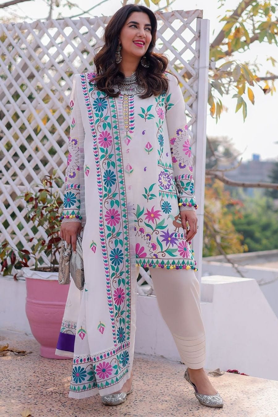 Zaha by Khadijah Shah Lawn Collection 2022 – URSIYA (ZL22-07 B) - Image 8