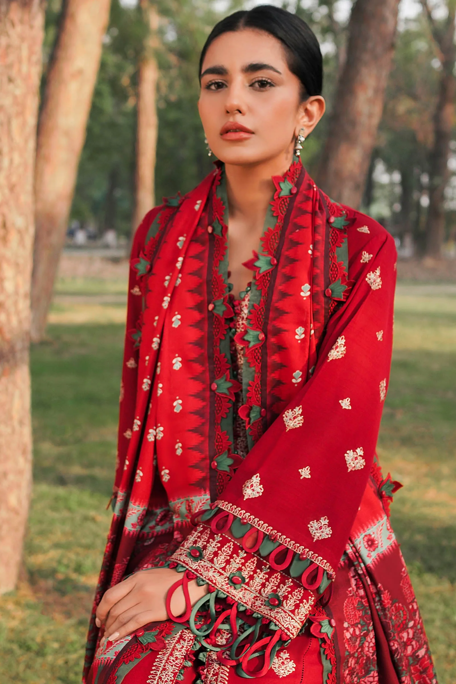 Zaha by Khadijah Shah · Winter Collection Vol-02 – LINA (ZW2-23-05) - Image 6