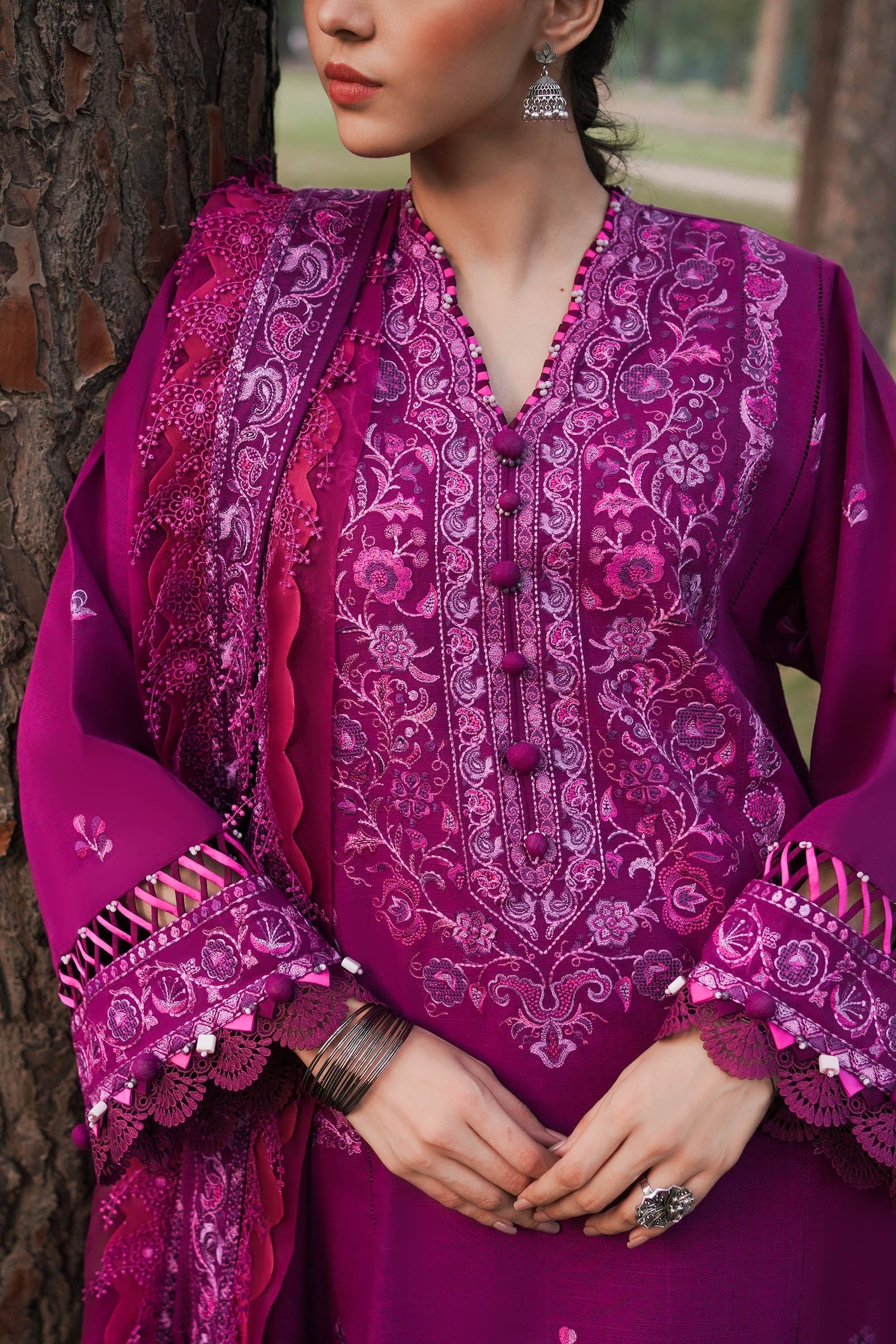 Zaha by Khadijah Shah · Winter Collection Vol-02 – SOUZAN (ZW2-23-10) - Image 2