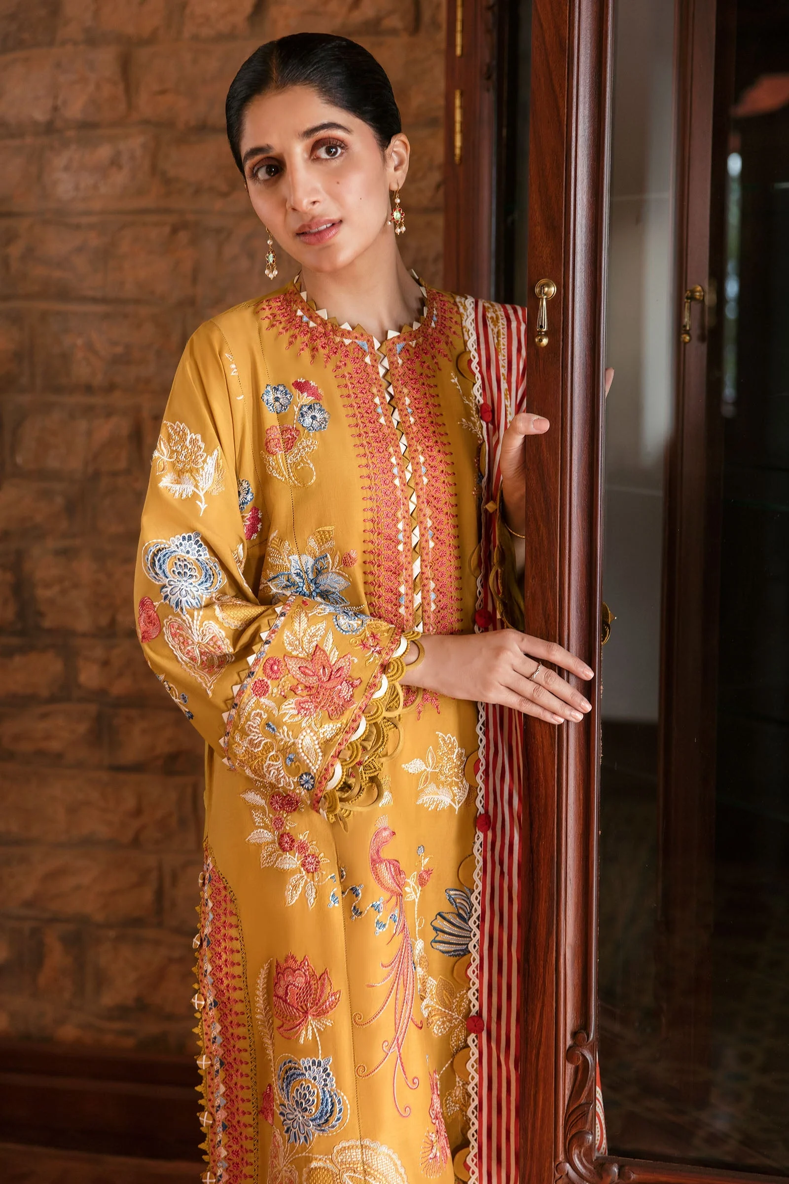 Zaha Festive Lawn Collection – DERIN (ZF23-02) - Image 3