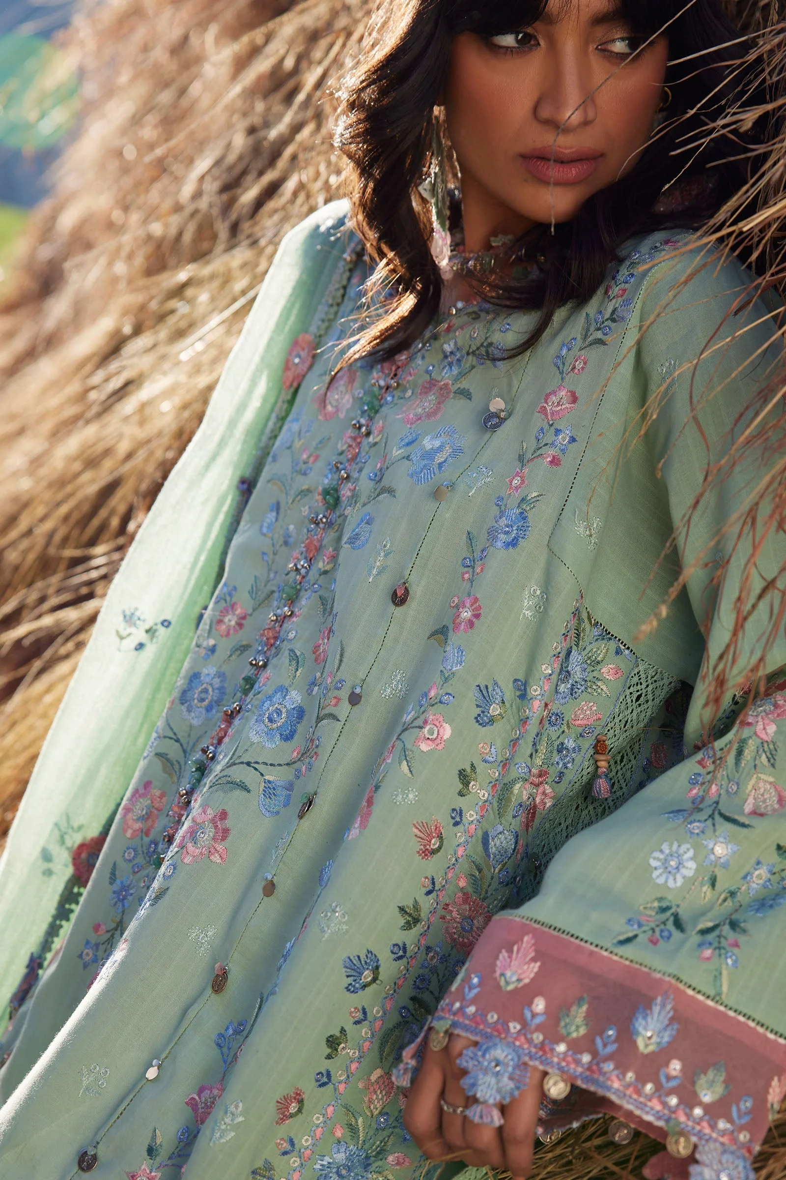 Zaha Festive Luxury Lawn – ZL26-01B - Image 2