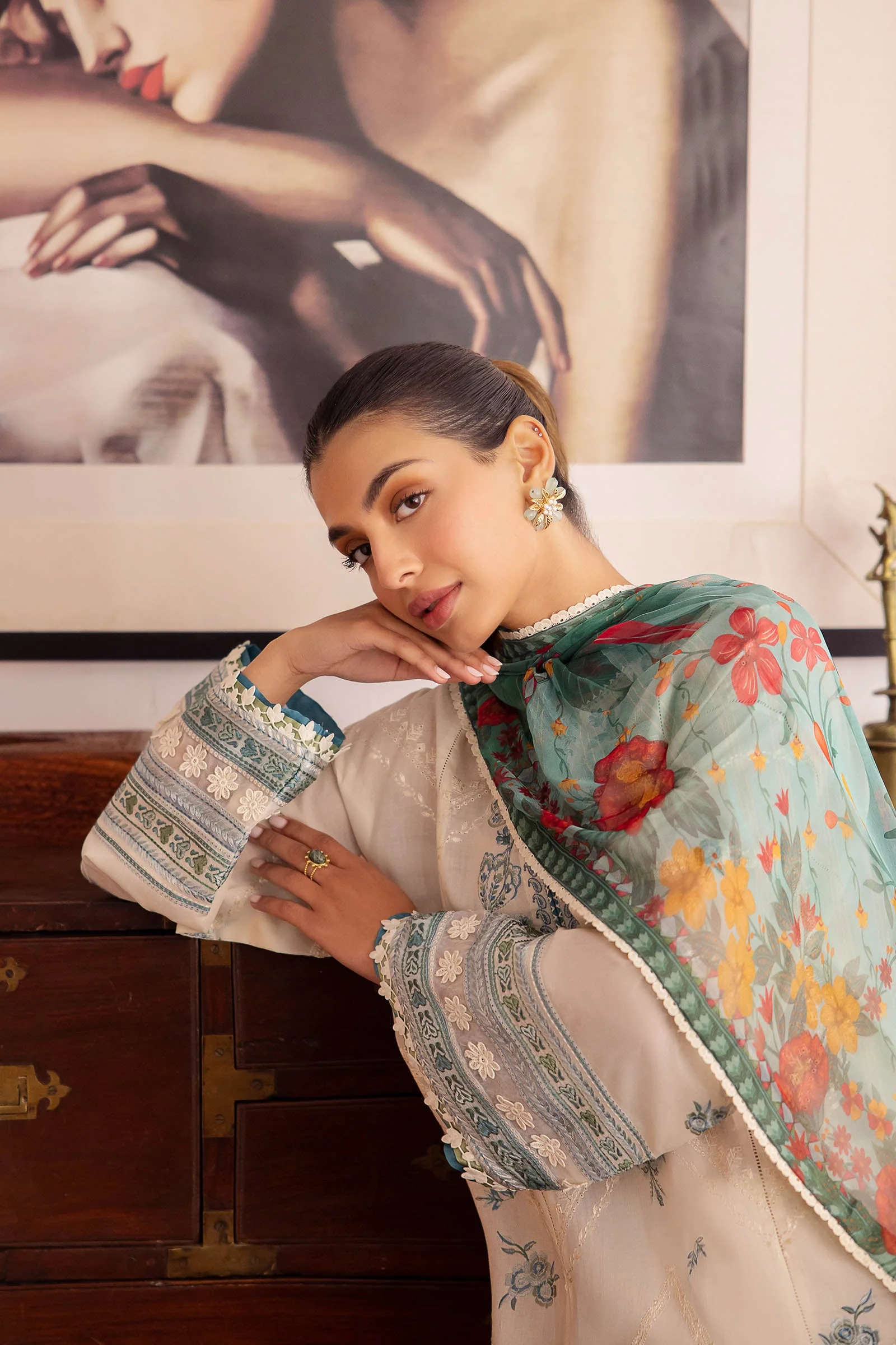Zaha Luxury Lawn Collection 2024 – EIRA (ZL24-05 A) - Image 4