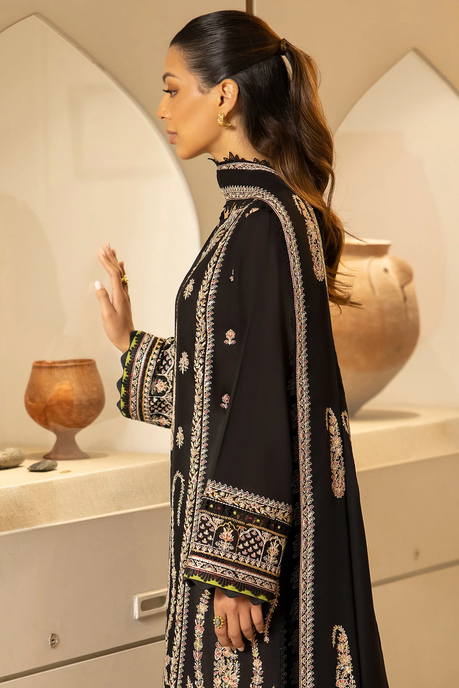 Zaha Luxury Lawn Collection 2024 – ELANIA (ZL24-09 B) - Image 5