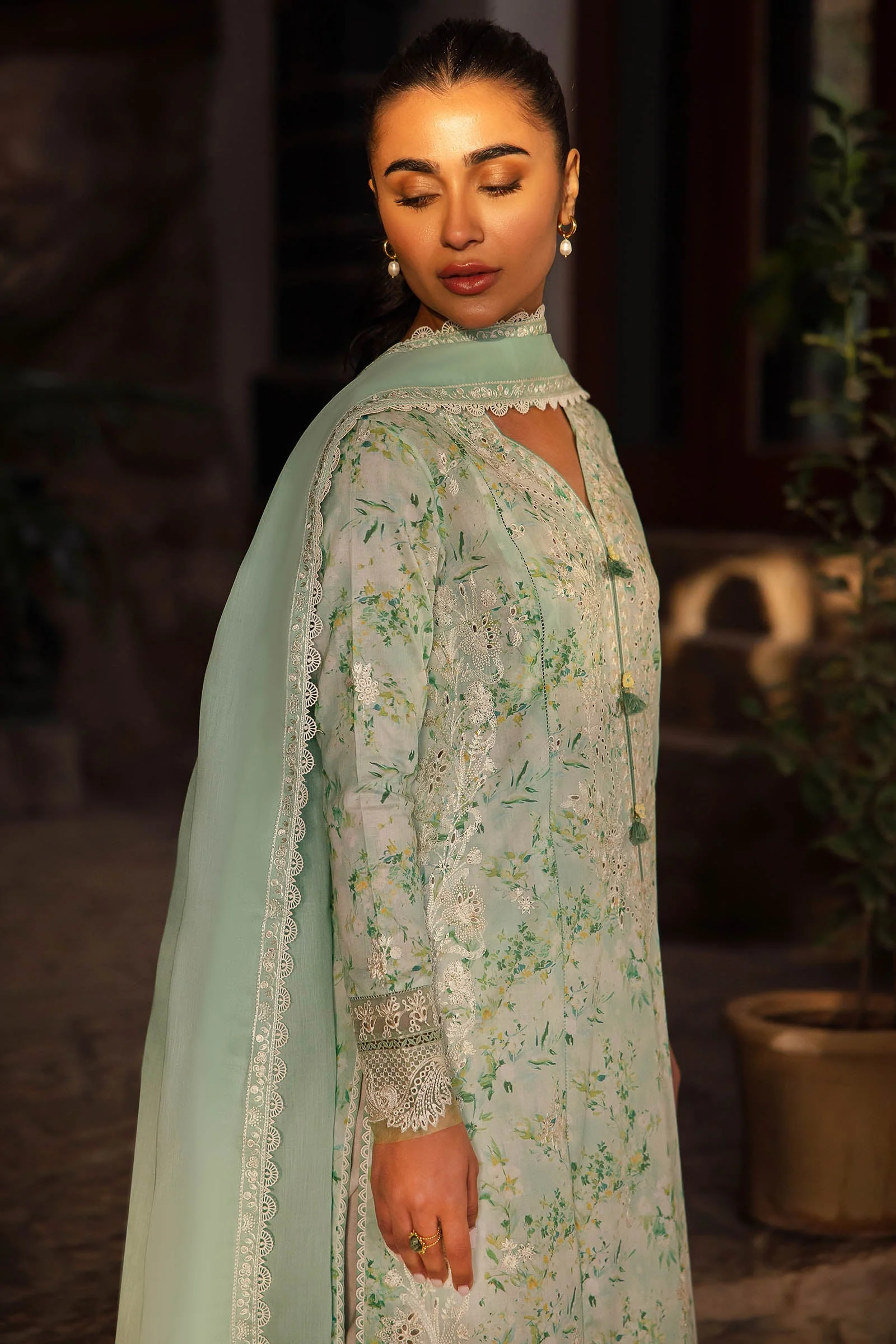Zaha Luxury Lawn Collection 2024 – SEZEM (ZL24-13 B) - Image 3